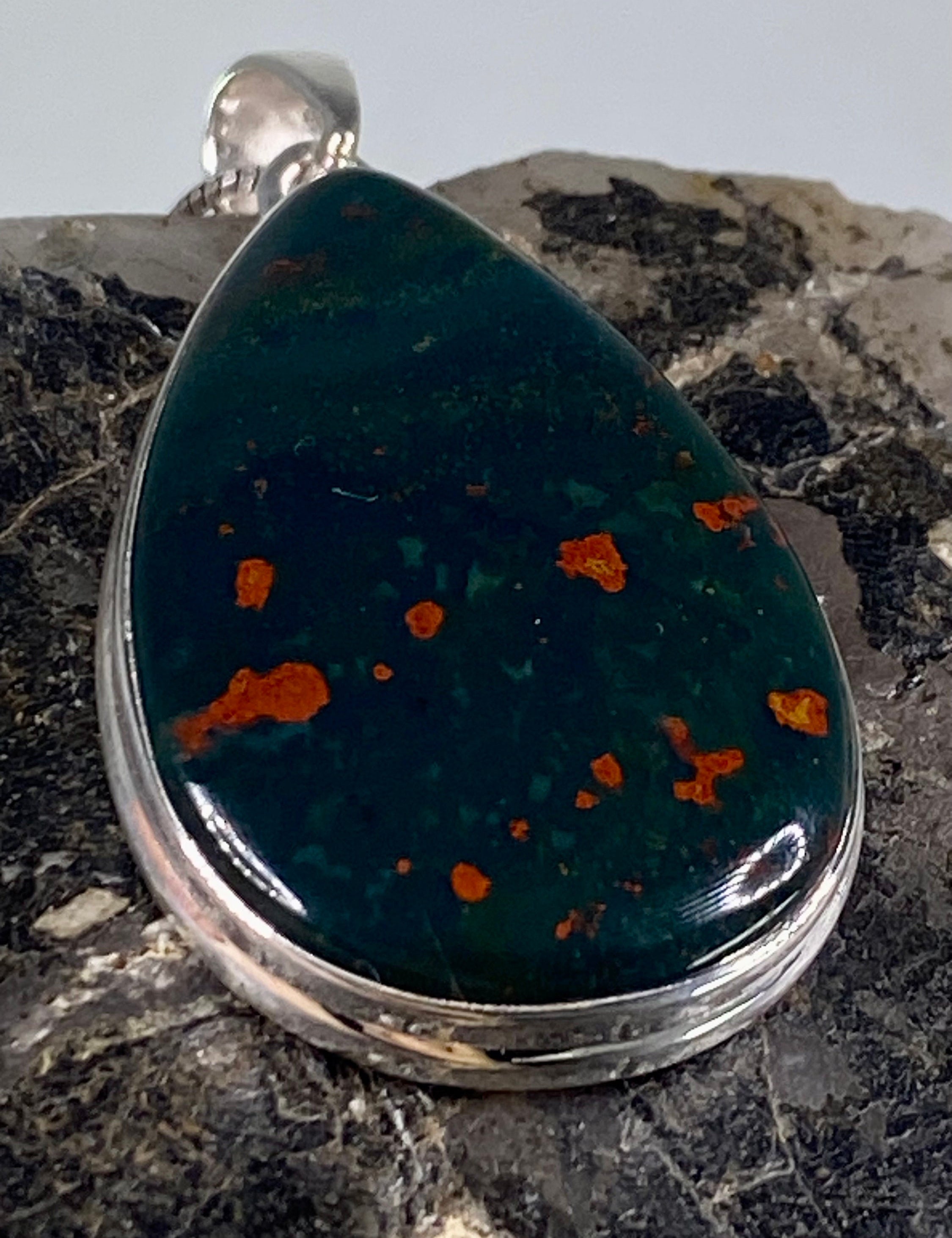 African Dragon Bloodstone and Silver Pendant (UV1477)