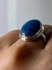 Malgache Neon Blue Apatite Ring(UV437)