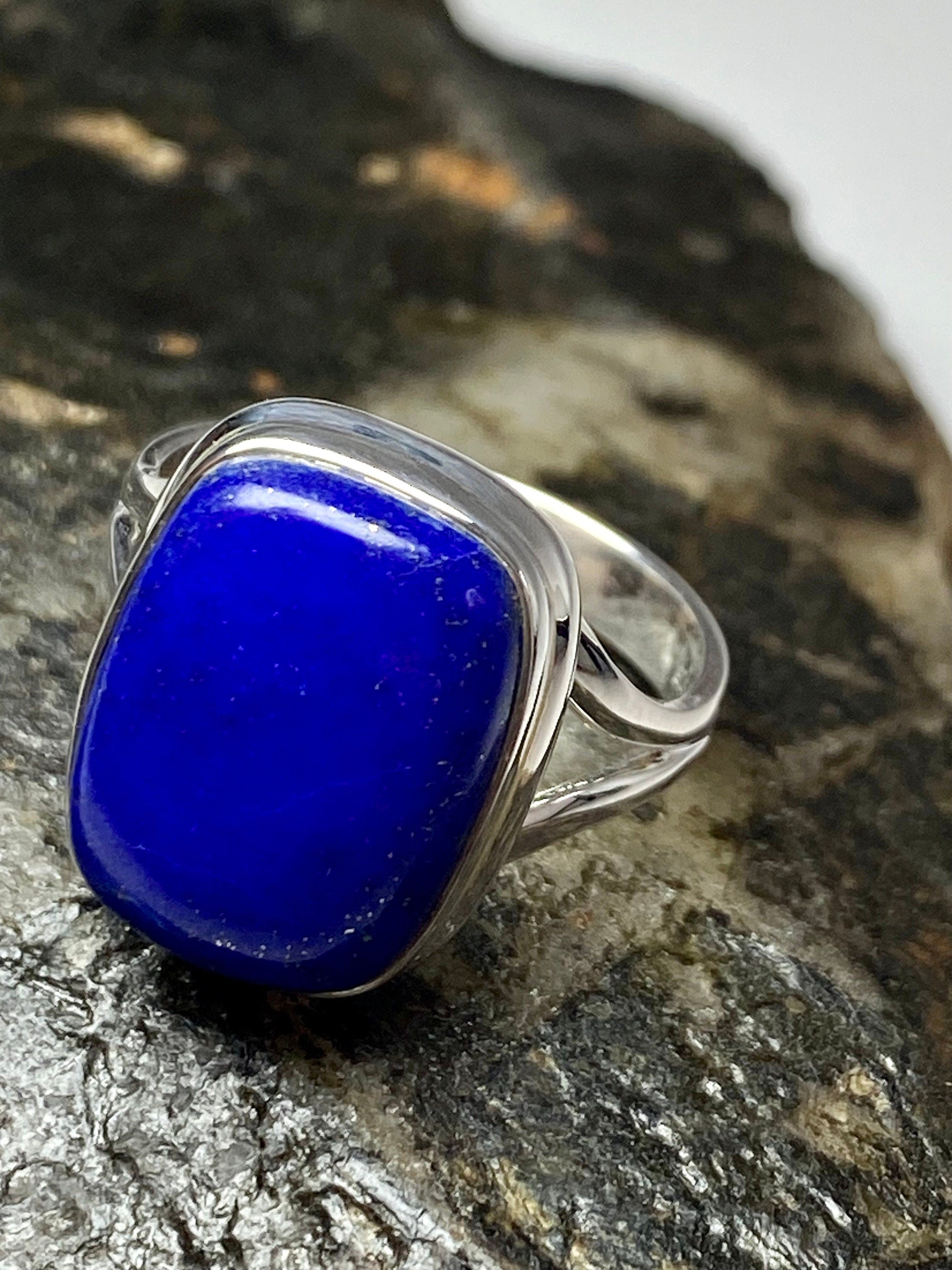 Natural Lapis Lazuli and Silver Ring (UV2798)