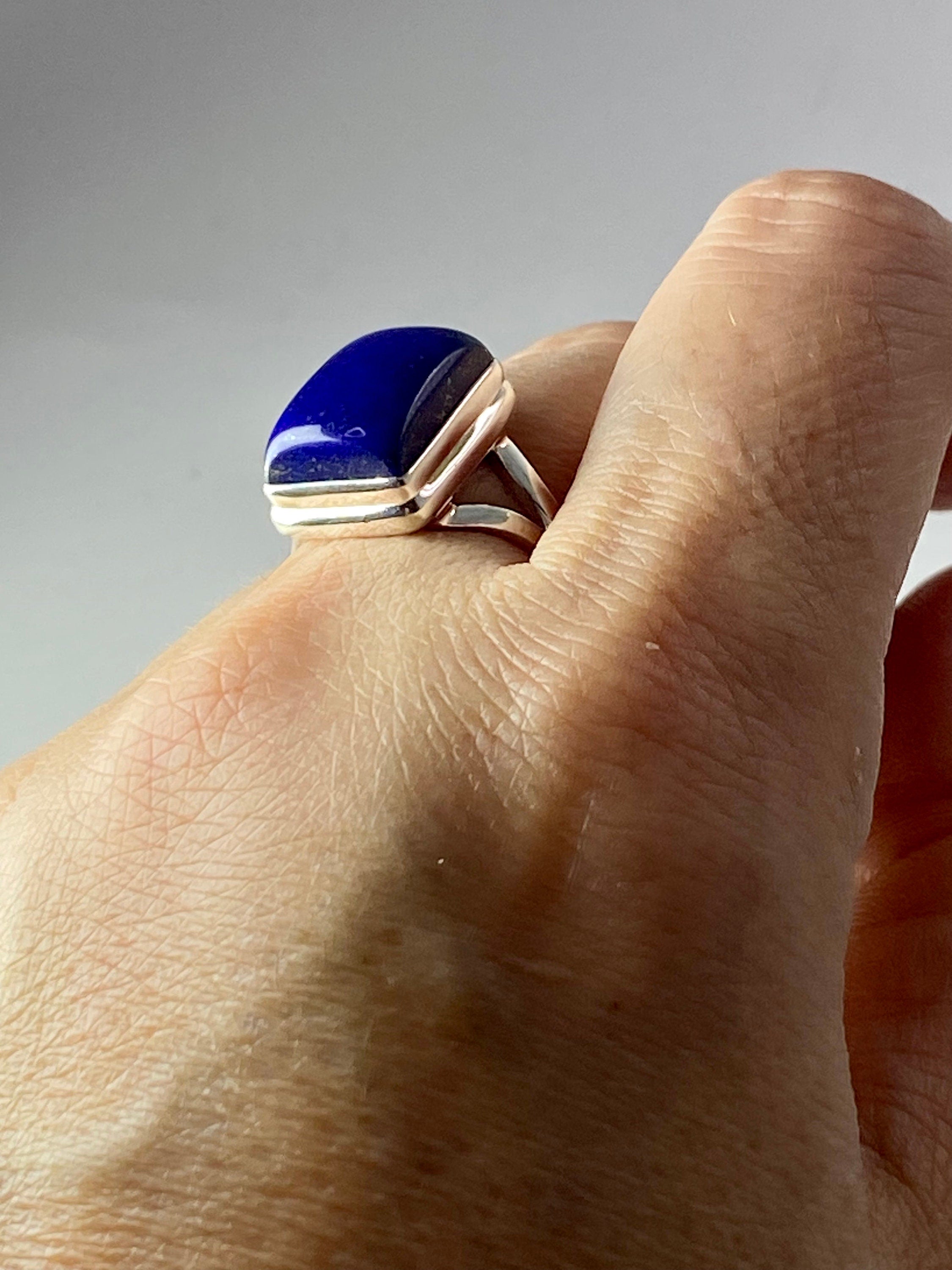 Natural Lapis Lazuli and Silver Ring (UV2763)