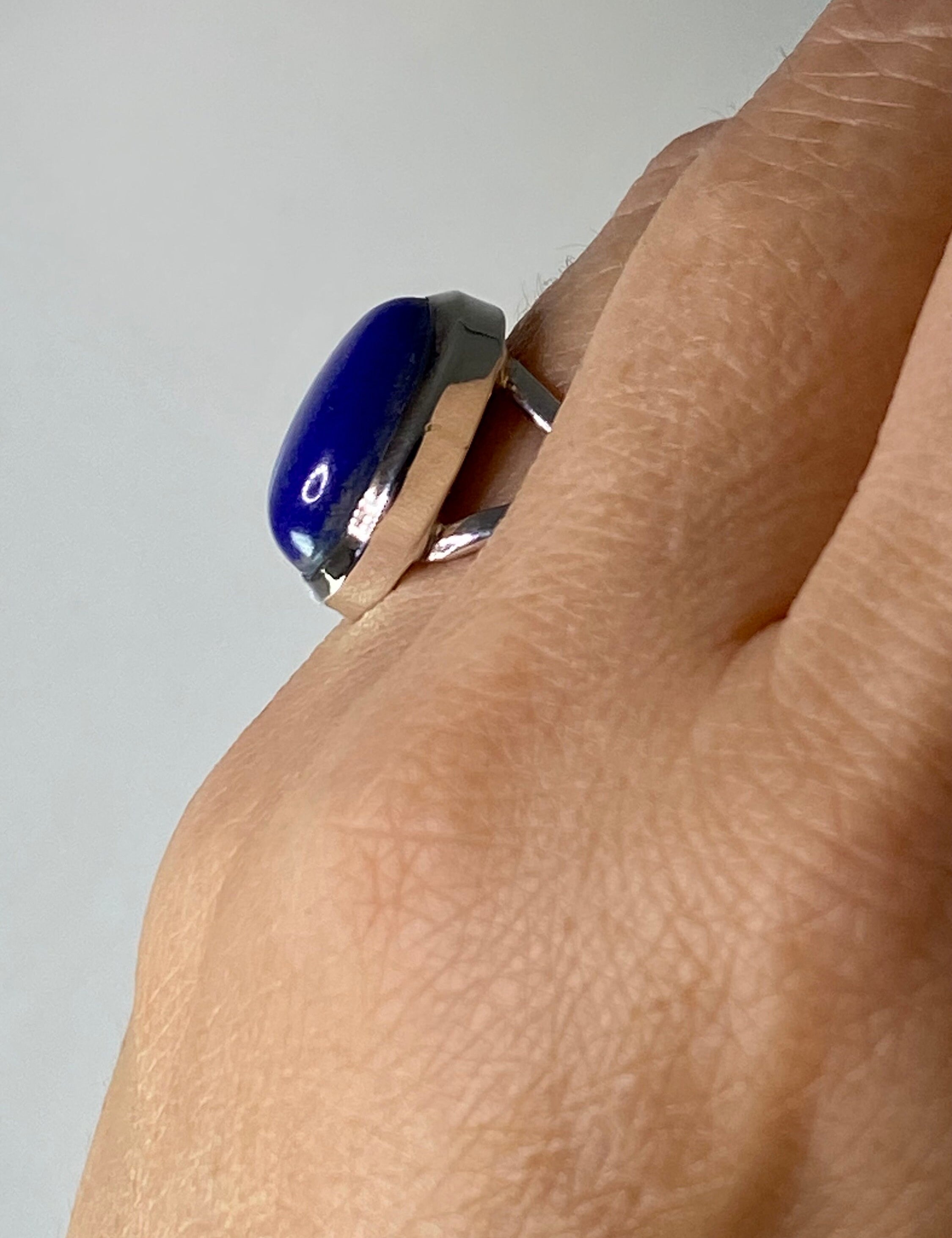 Natural Lapis Lazuli and Silver Ring (UV2917)