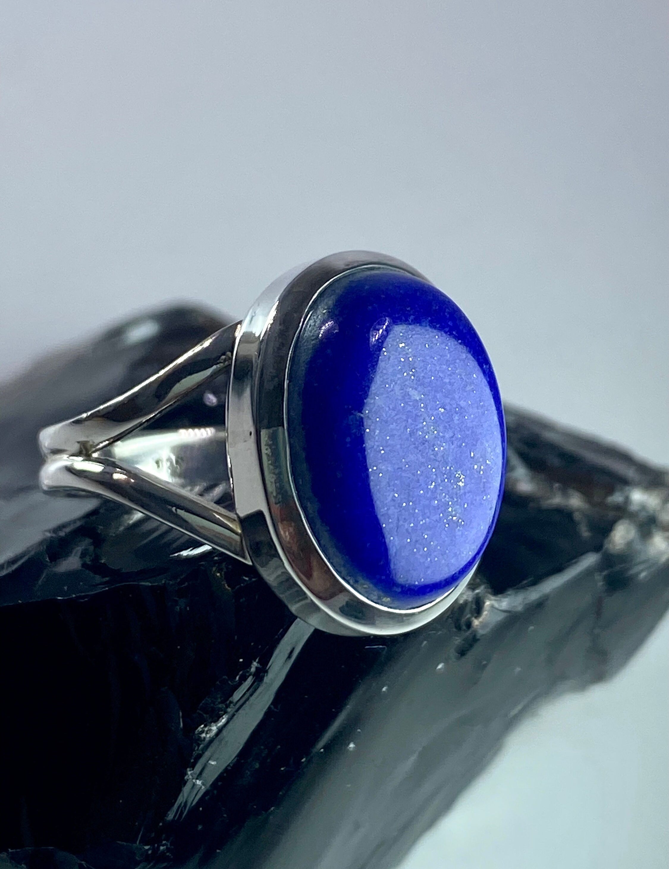 Natural Lapis Lazuli and Silver Ring (UV2917)