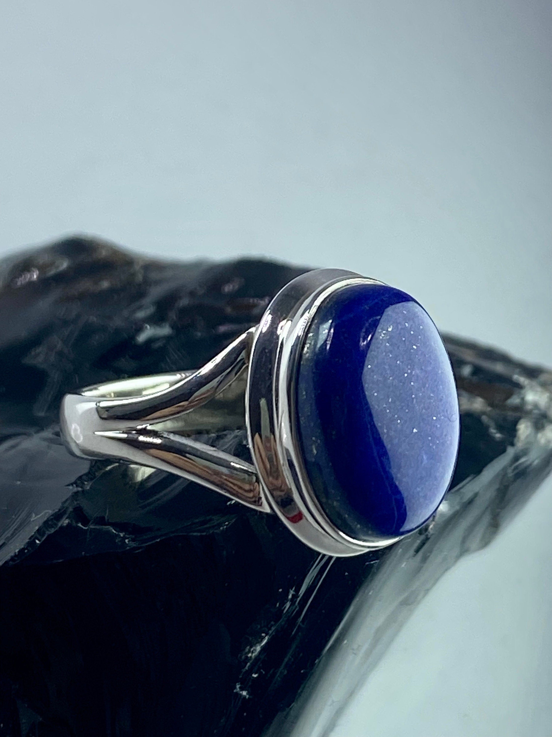 Natural Lapis Lazuli and Silver Ring (UV2766)