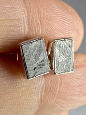 MUONIONALUSTA meteorite sweden sterling sliver studs (UV144)