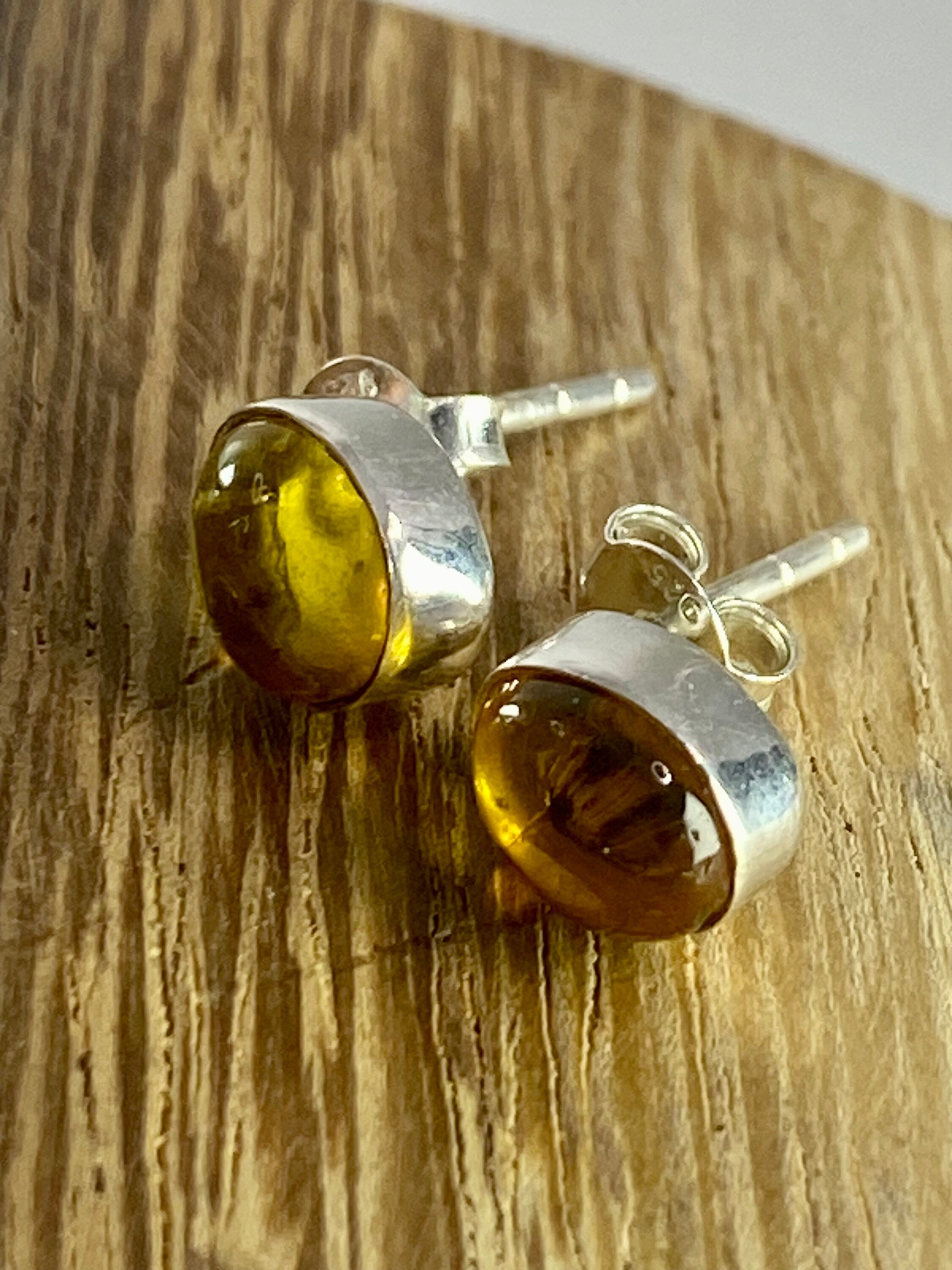 Baltic Amber Sterling Silver Stud Earrings(UV63)