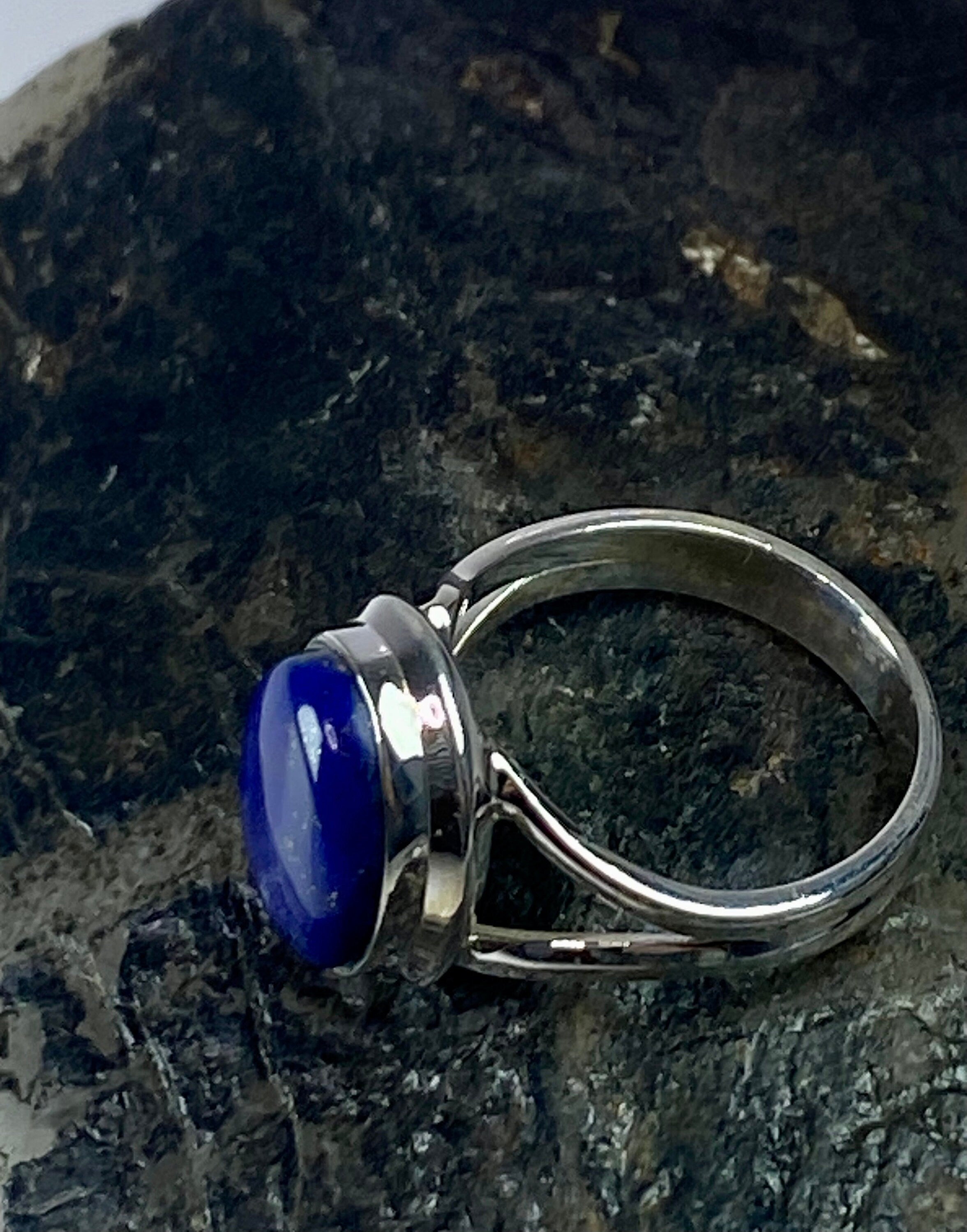 Natural Lapis Lazuli and Silver Ring (UV2776)