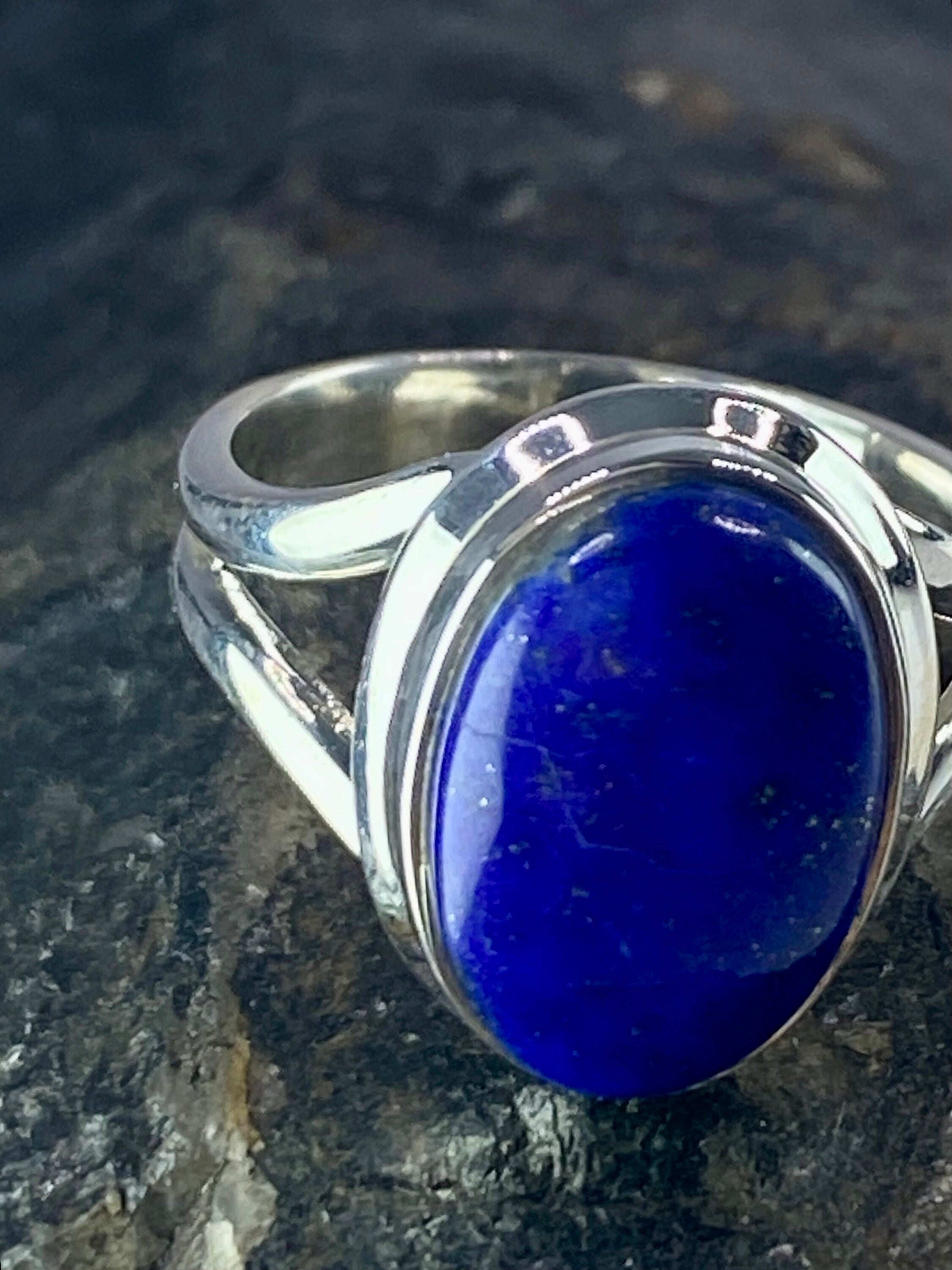 Natural Lapis Lazuli and Silver Ring (UV2776)