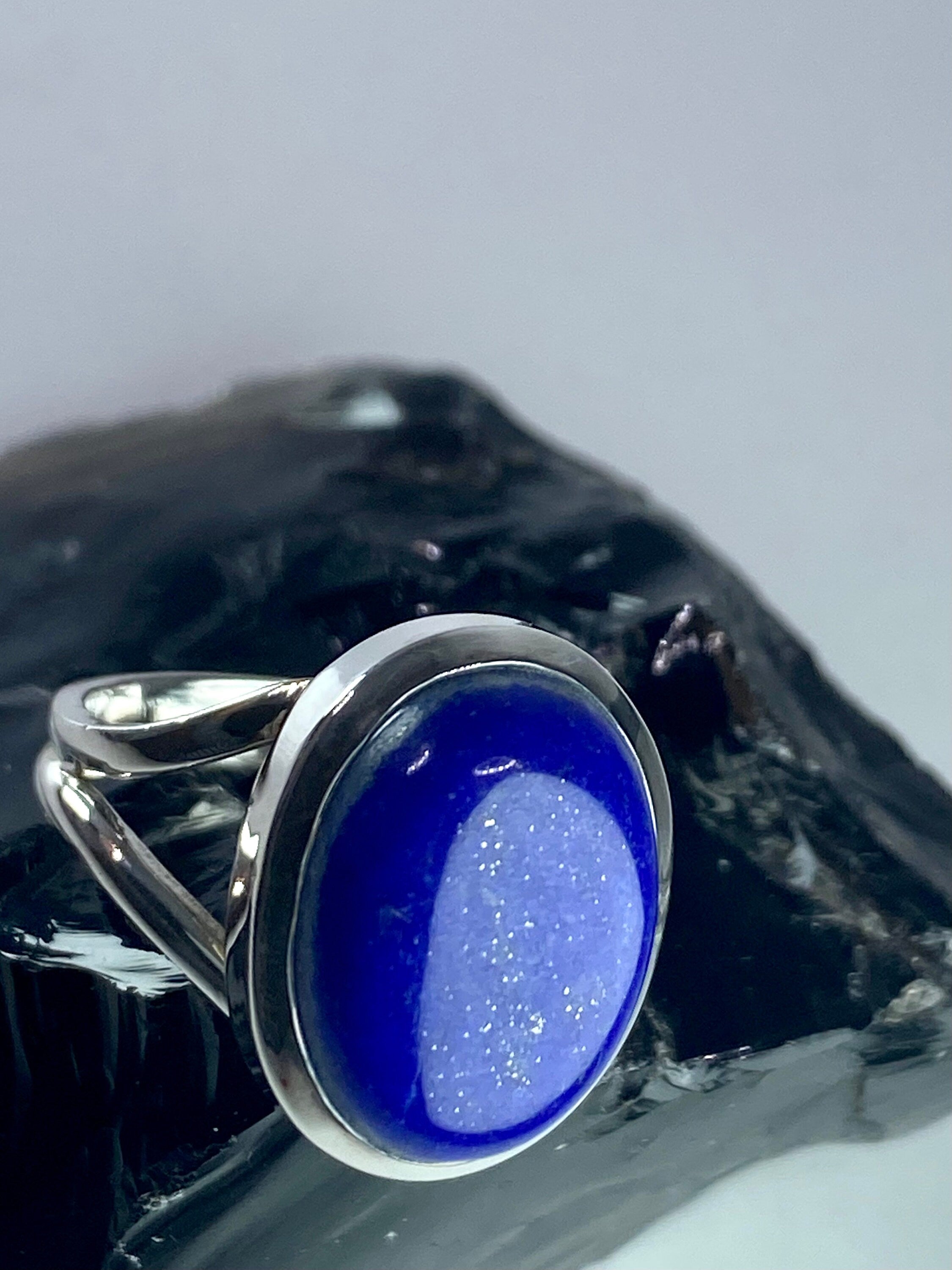 Natural Lapis Lazuli and Silver Ring (UV2917)