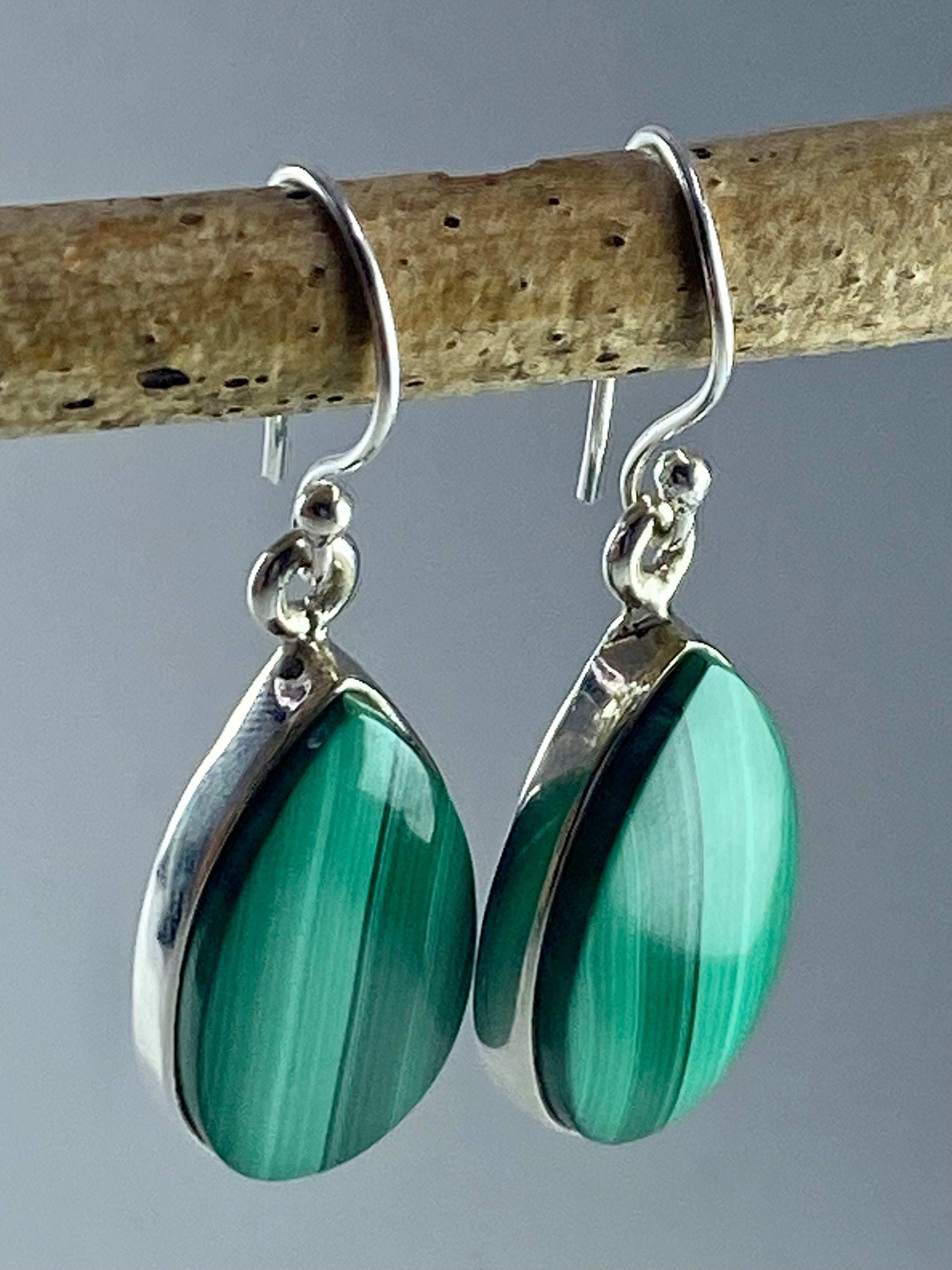 Natural Malachite and Silver Earrings(UV1587)