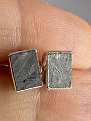 MUONIONALUSTA meteorite sweden sterling sliver studs (UV144)