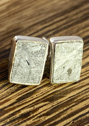 MUONIONALUSTA meteorite sweden sterling sliver studs (UV115)