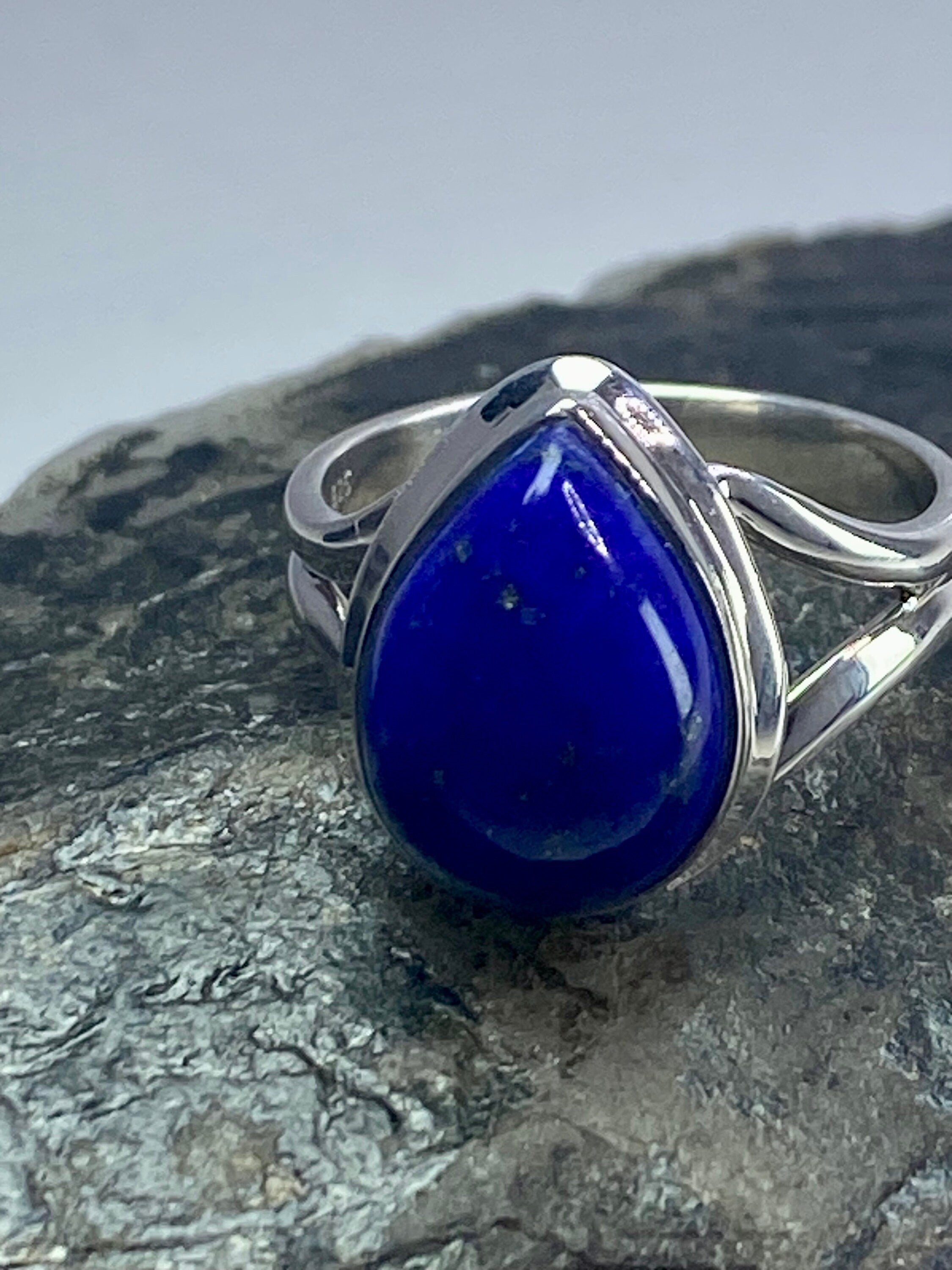 Natural Lapis Lazuli and Silver Ring (UV2786)