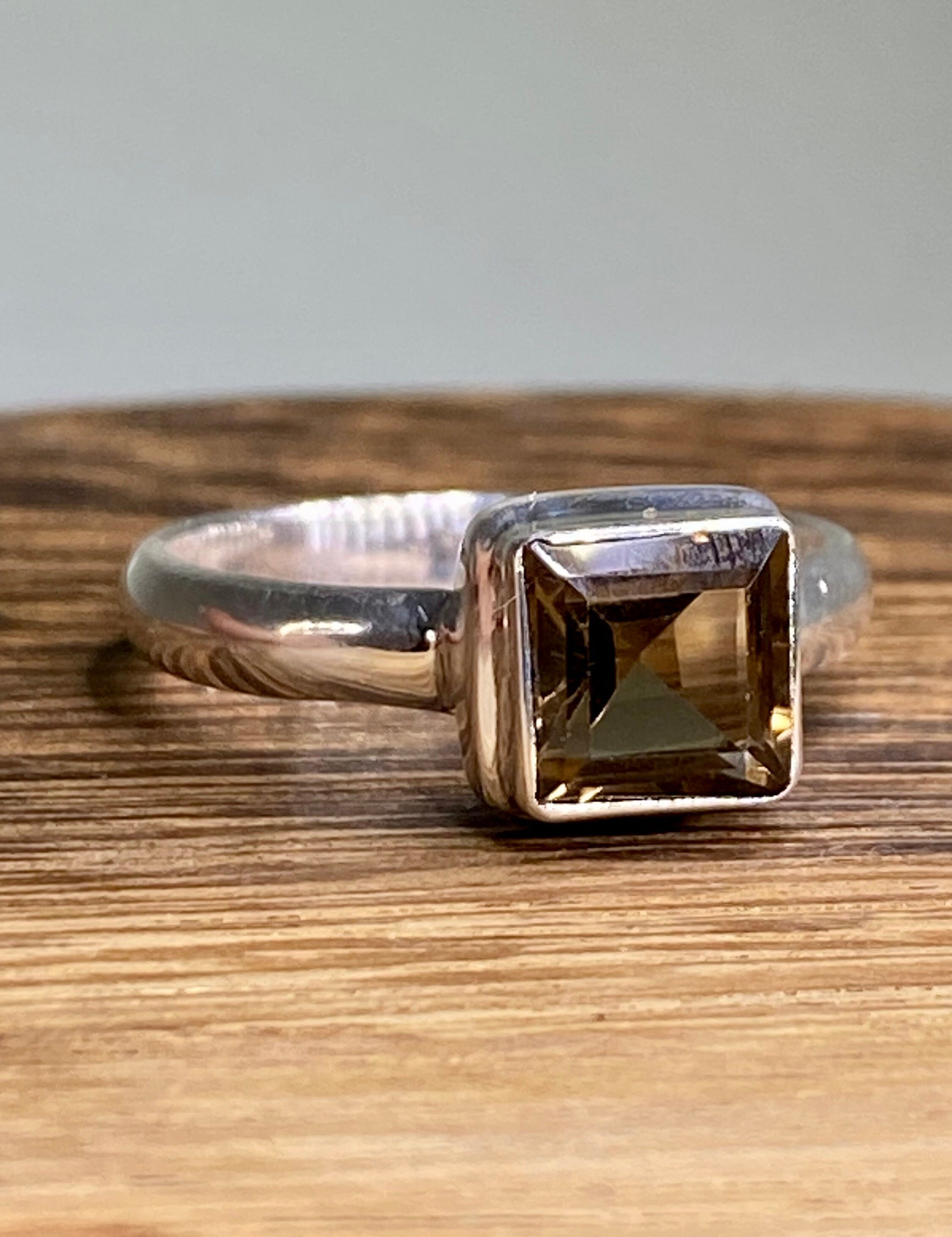 Smoky Quartz and Sterling Silver Ring (UV)