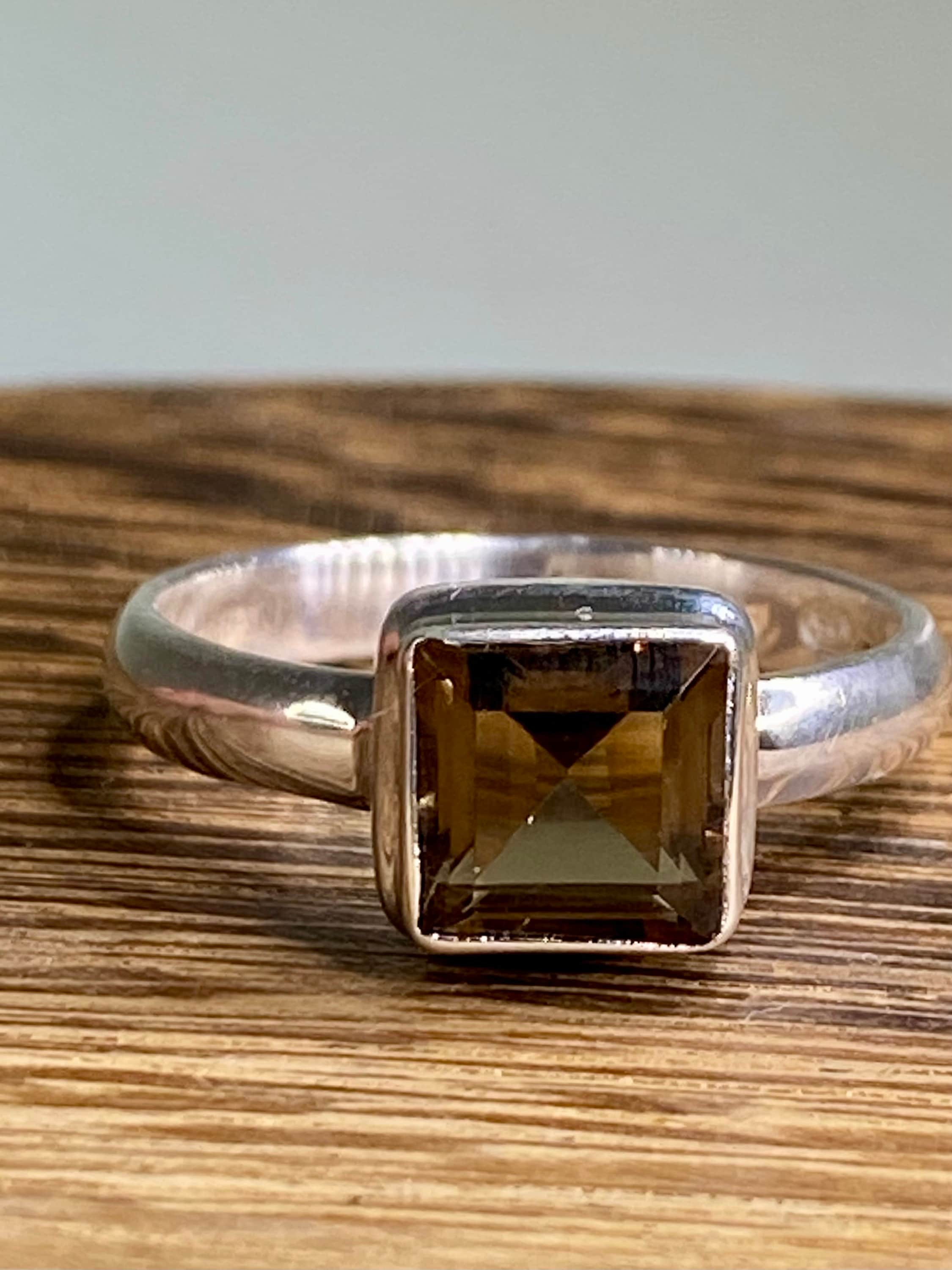 Smoky Quartz and Sterling Silver Ring (UV)