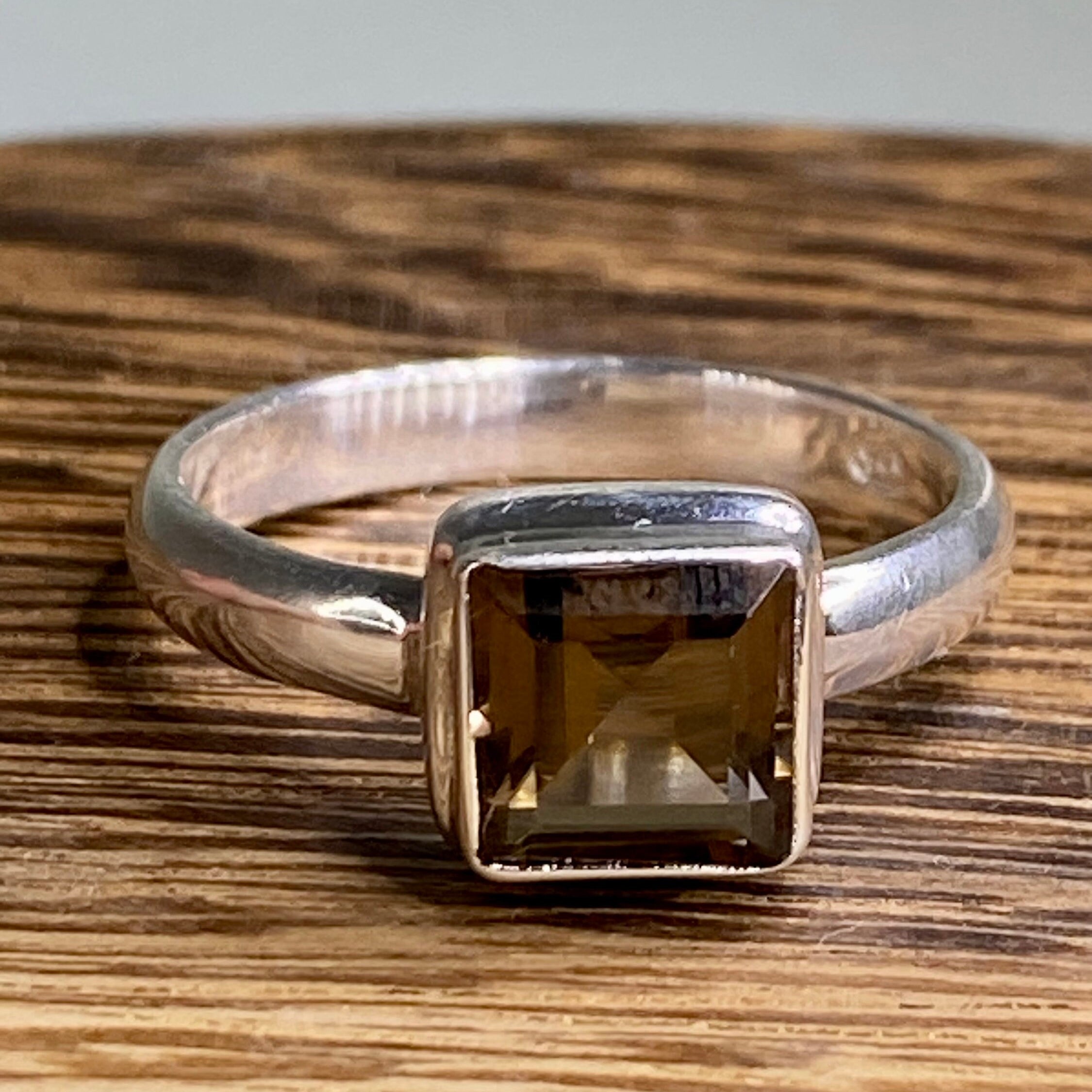 Smoky Quartz and Sterling Silver Ring (UV)