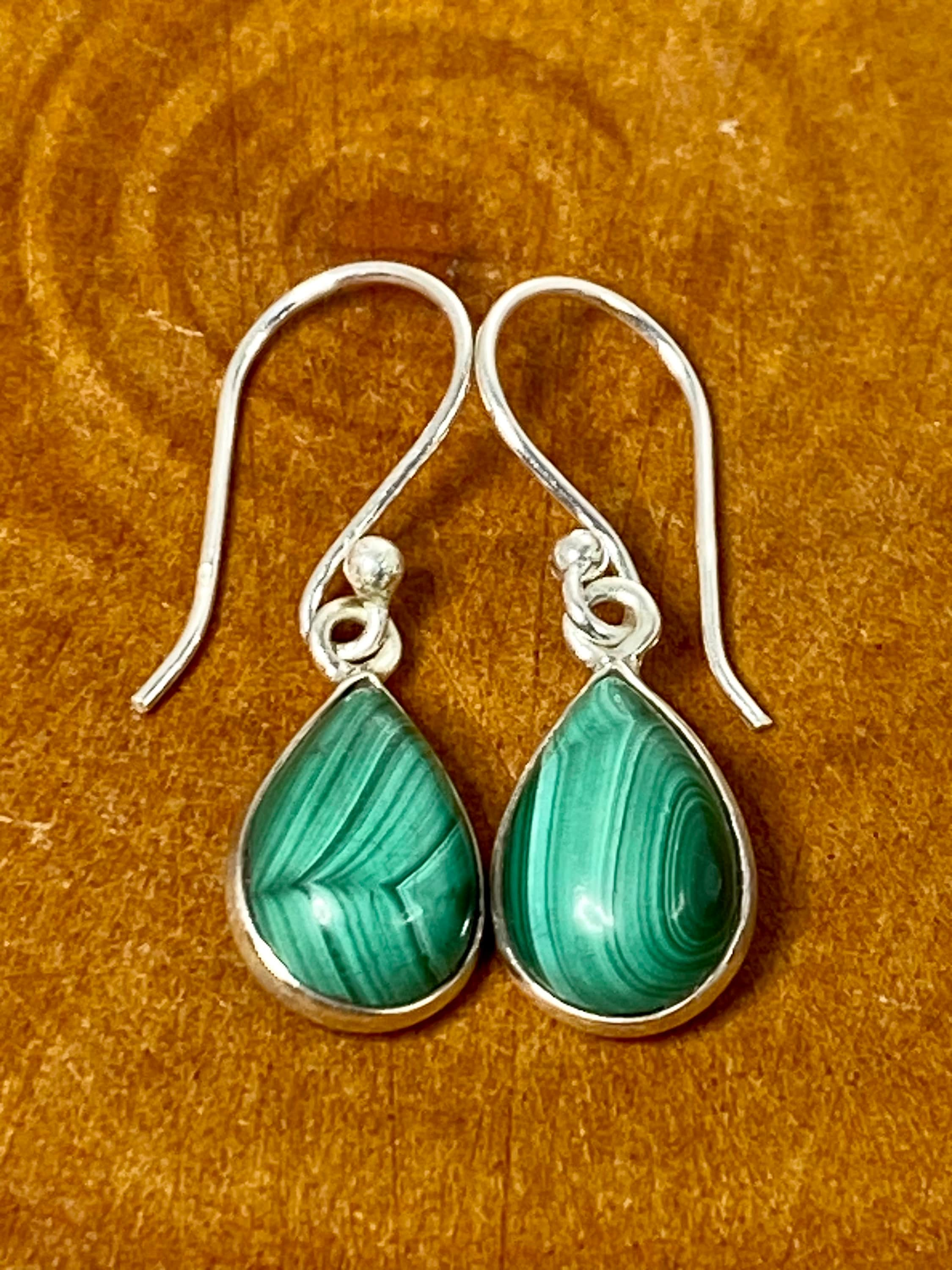 Natural Malachite and Silver Earrings(UV1650)