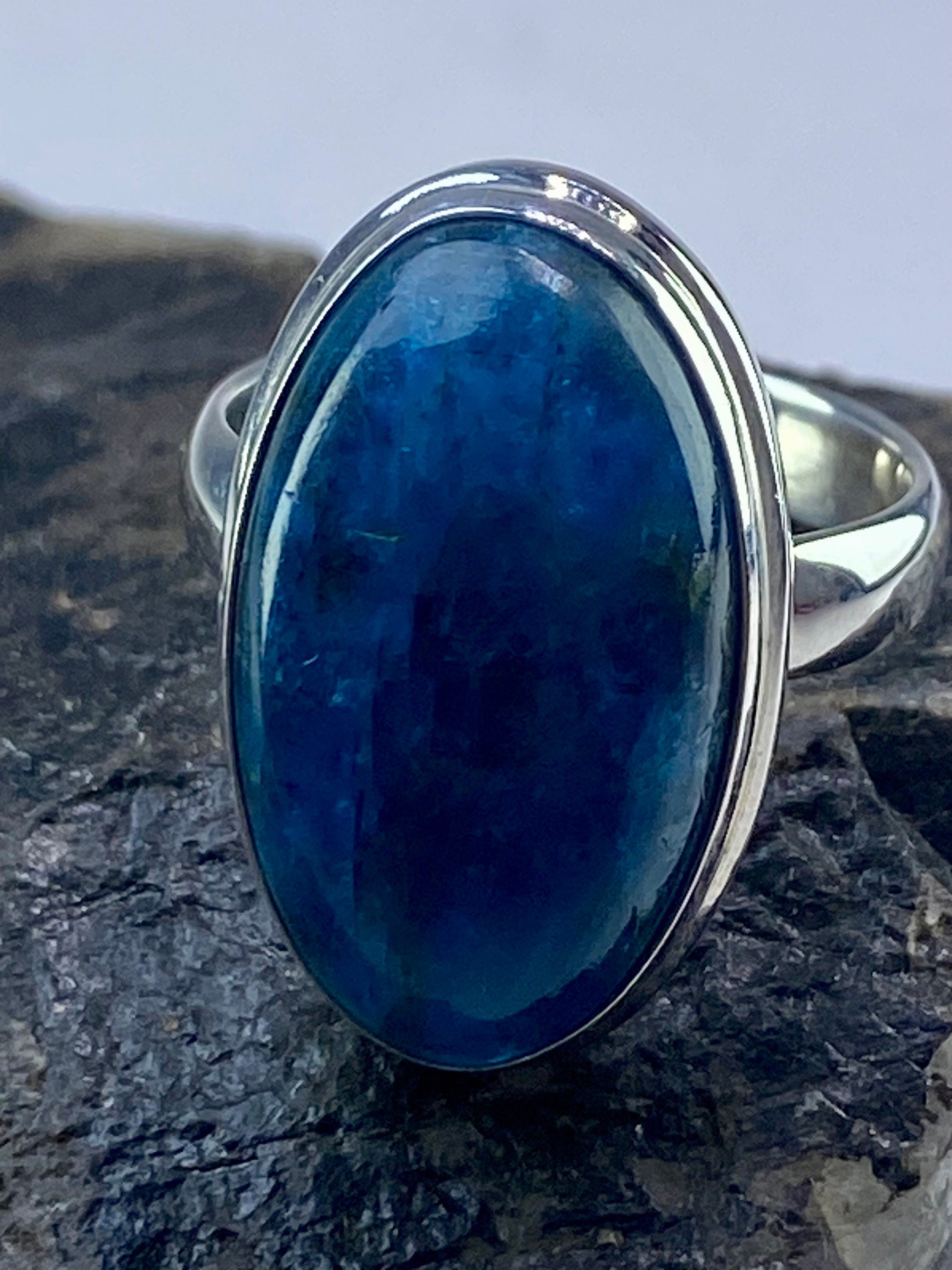 Malgache Neon Blue Apatite Ring(UV439)