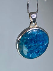 Malgache Neon Blue Apatite Pendant and Silver Pendant(UV504)