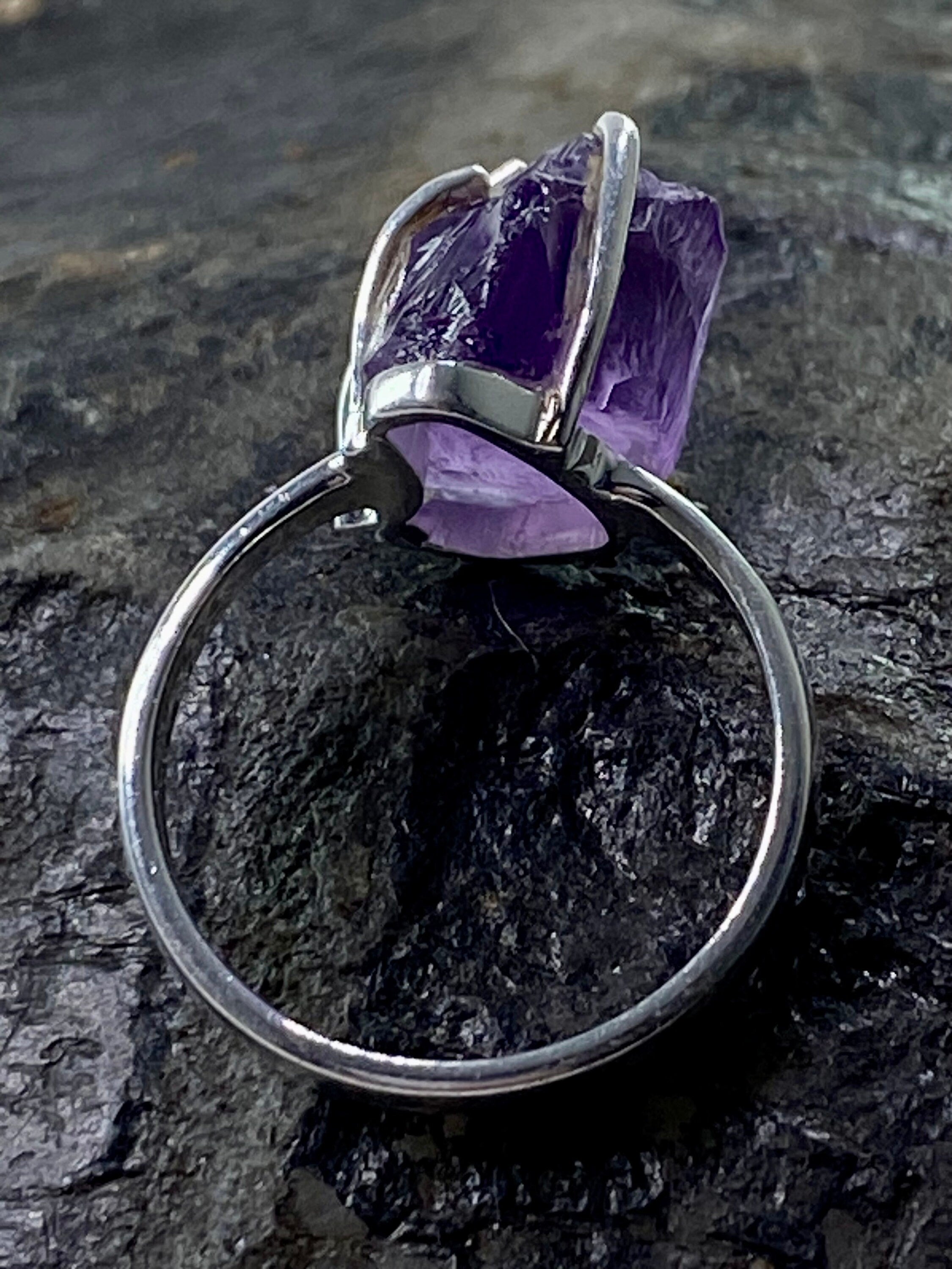 Rough Purple Amethyst and Sterling Silver Ring (UV517)