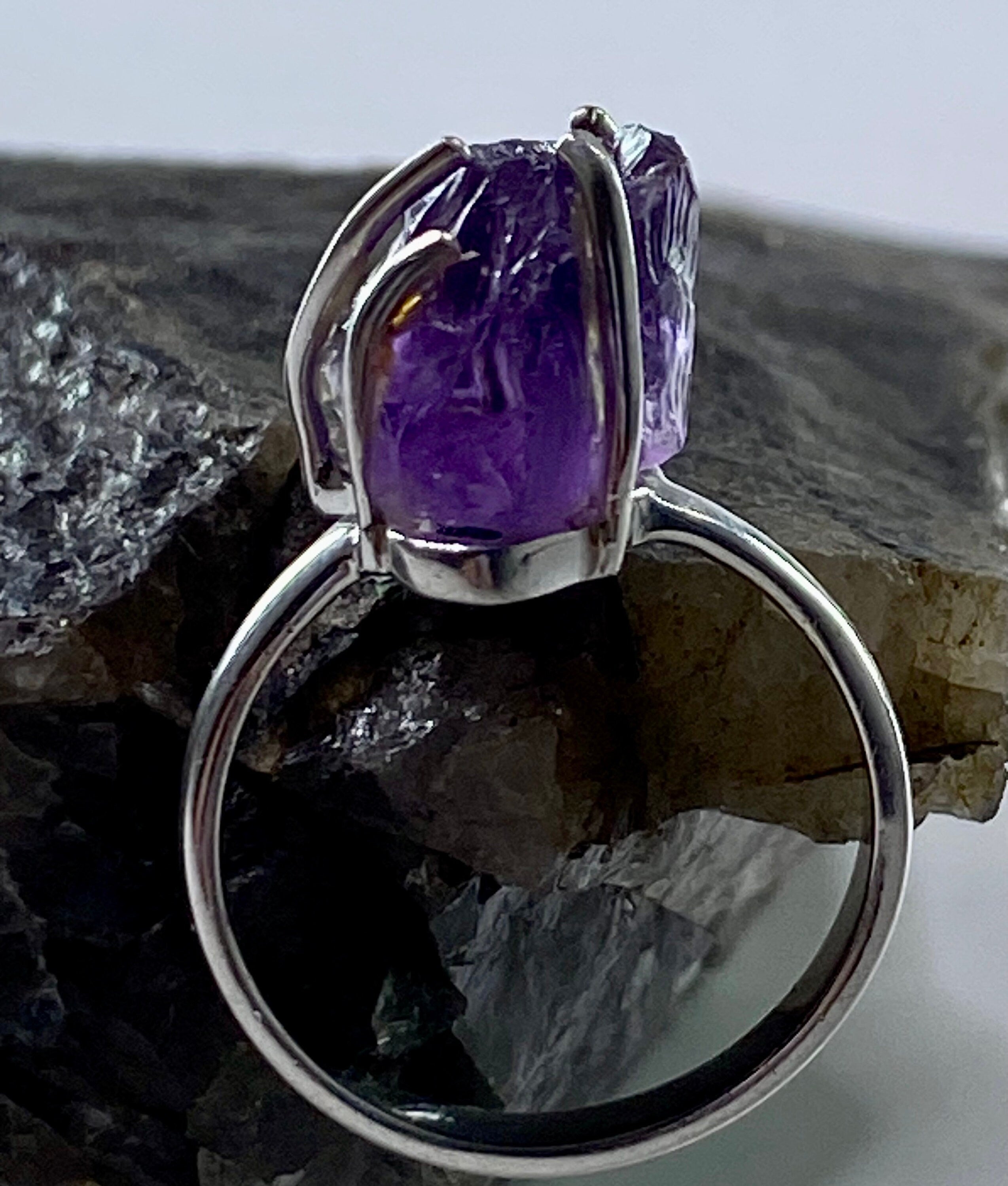 Rough Purple Amethyst and Sterling Silver Ring (UV517)