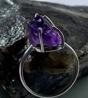 Rough Purple Amethyst and Sterling Silver Ring (UV511)