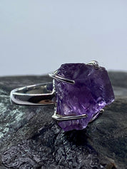 Rough Purple Amethyst and Sterling Silver Ring (UV511)