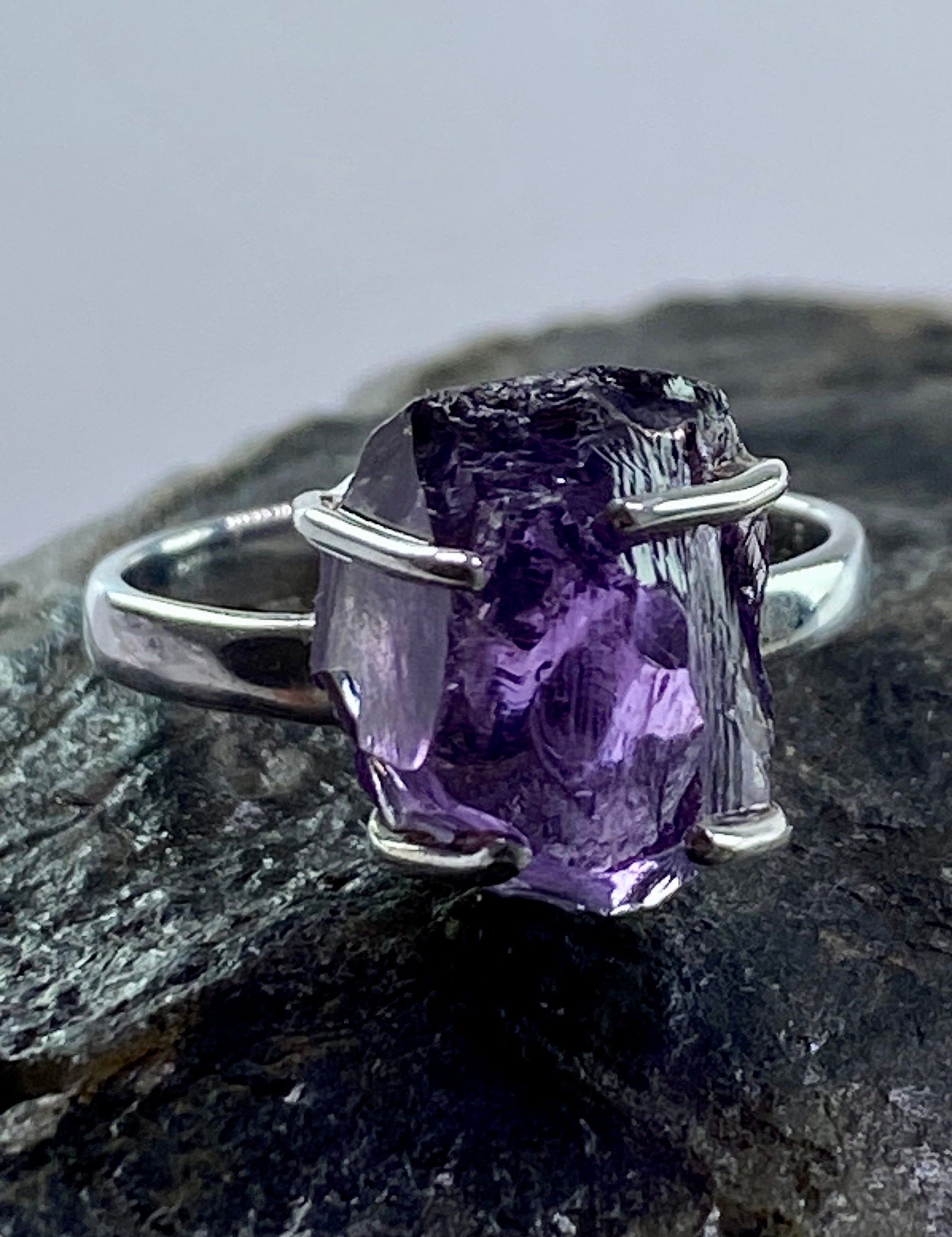 Rough Purple Amethyst and Sterling Silver Ring (UV502)