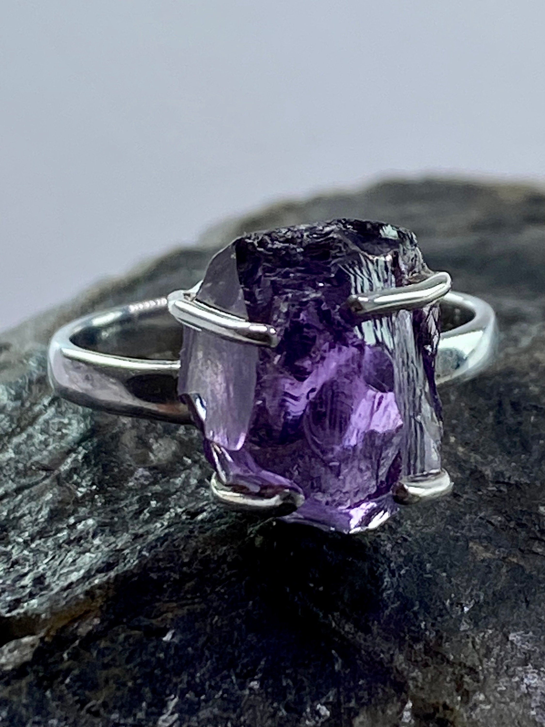 Rough Purple Amethyst and Sterling Silver Ring (UV502)