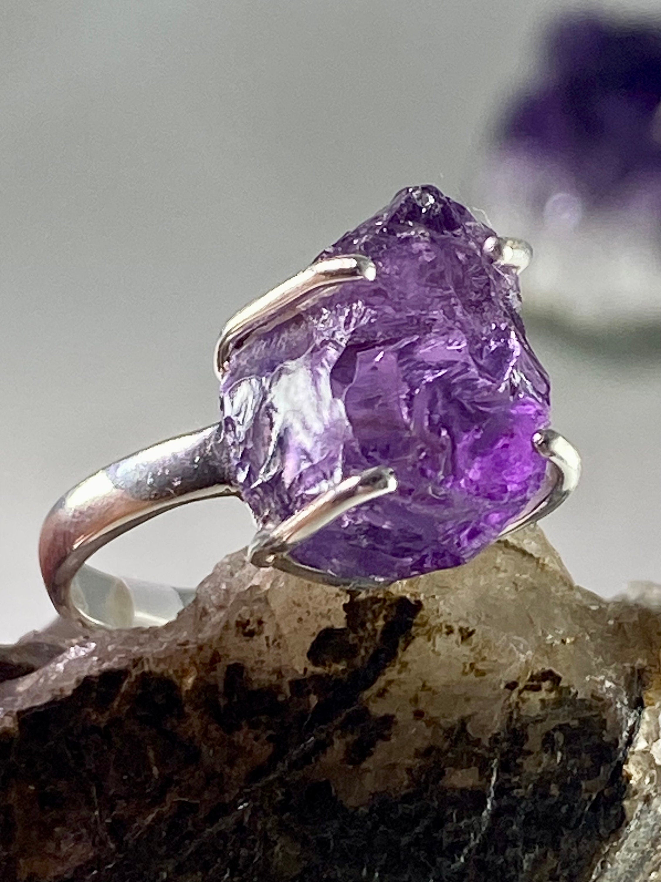 Rough Purple Amethyst and Sterling Silver Ring (UV1009)