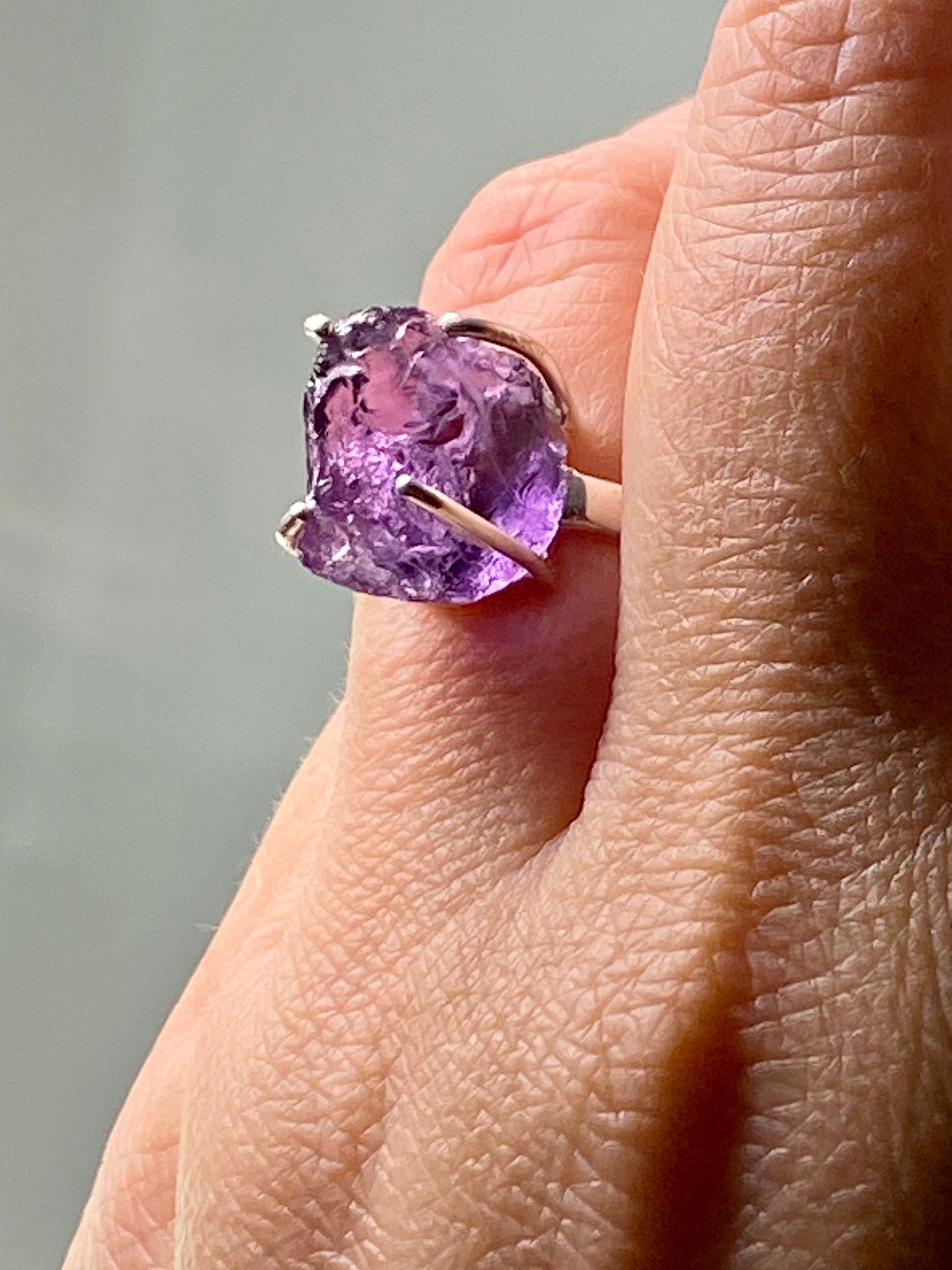 Rough Purple Amethyst and Sterling Silver Ring (UV1009)