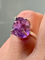 Rough Purple Amethyst and Sterling Silver Ring (UV1009)