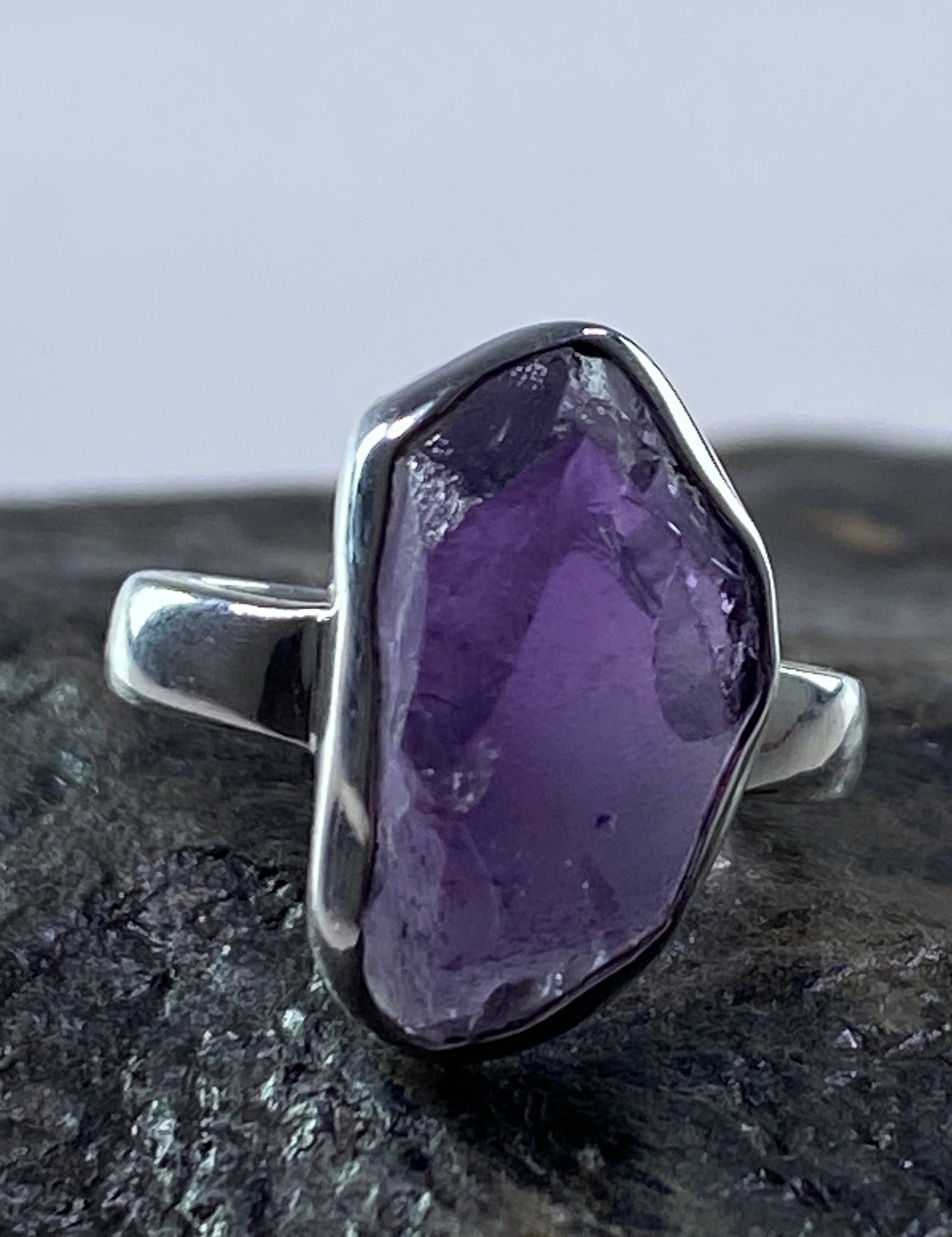 Rough Purple Amethyst and Sterling Silver Ring (UV848)