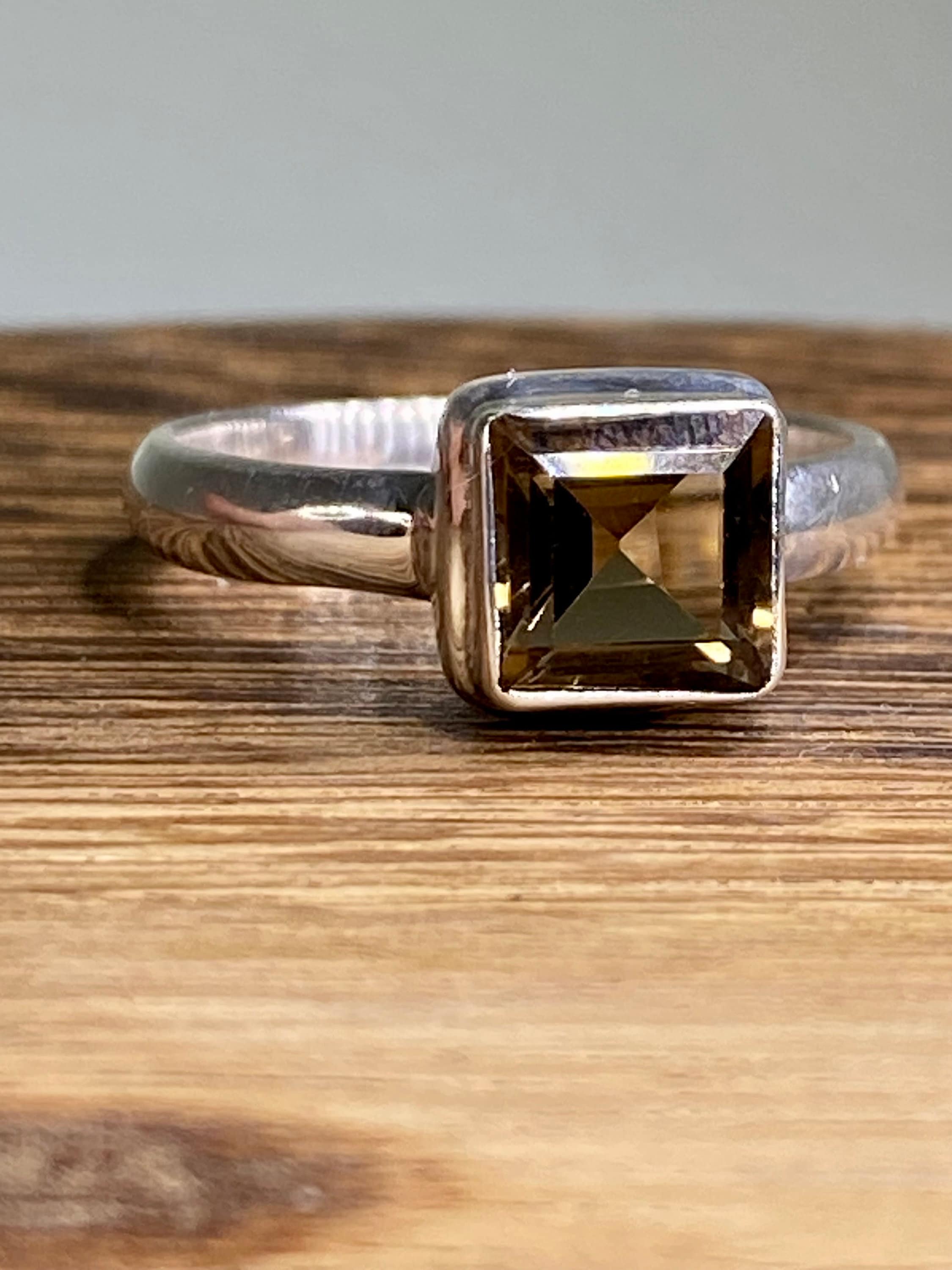 Smoky Quartz and Sterling Silver Ring (UV)