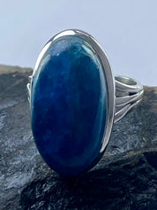 Malgache Neon Blue Apatite Ring(UV502)