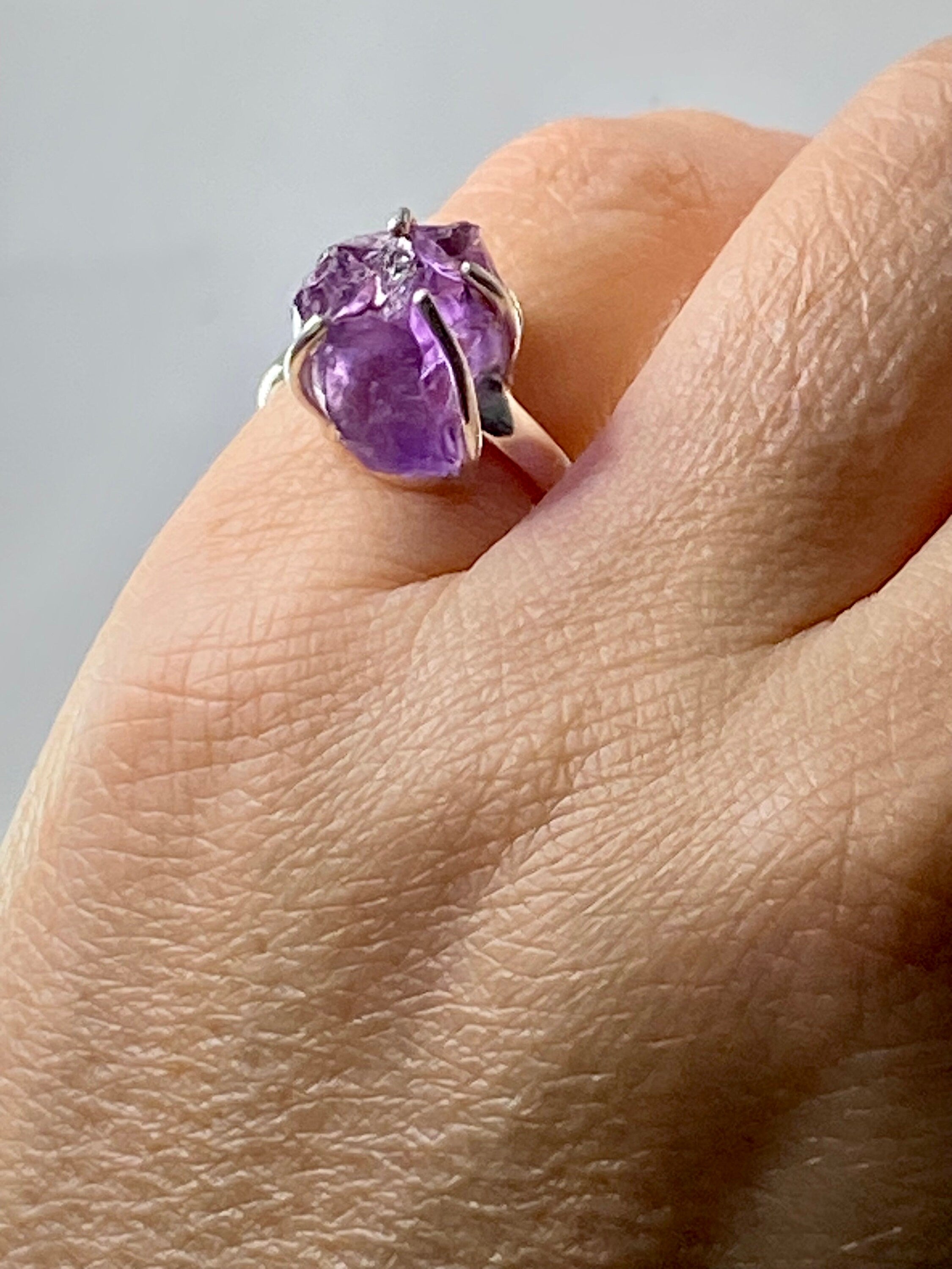 Rough Purple Amethyst and Sterling Silver Ring (UV517)