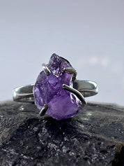 Rough Purple Amethyst and Sterling Silver Ring (UV517)