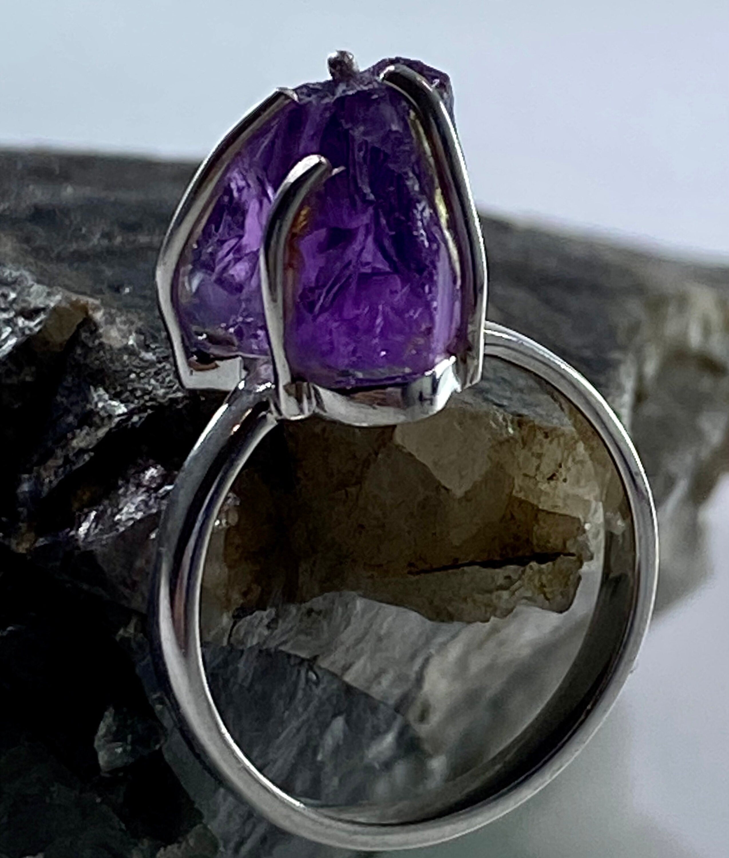 Rough Purple Amethyst and Sterling Silver Ring (UV517)