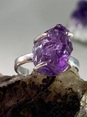 Rough Purple Amethyst and Sterling Silver Ring (UV1009)