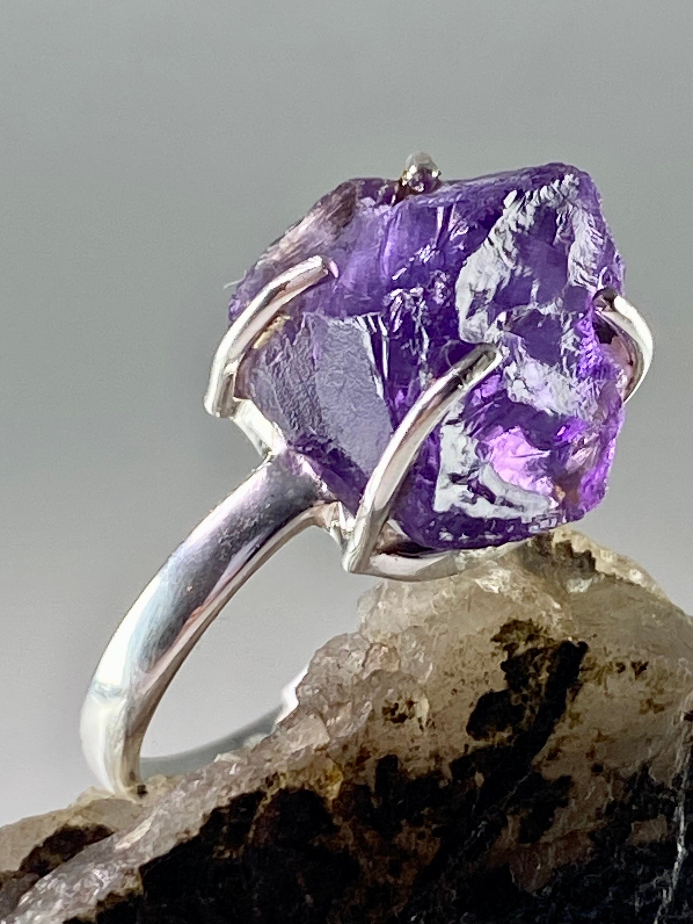 Rough Purple Amethyst and Sterling Silver Ring (UV1008)