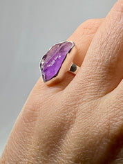 Rough Purple Amethyst and Sterling Silver Ring (UV848)