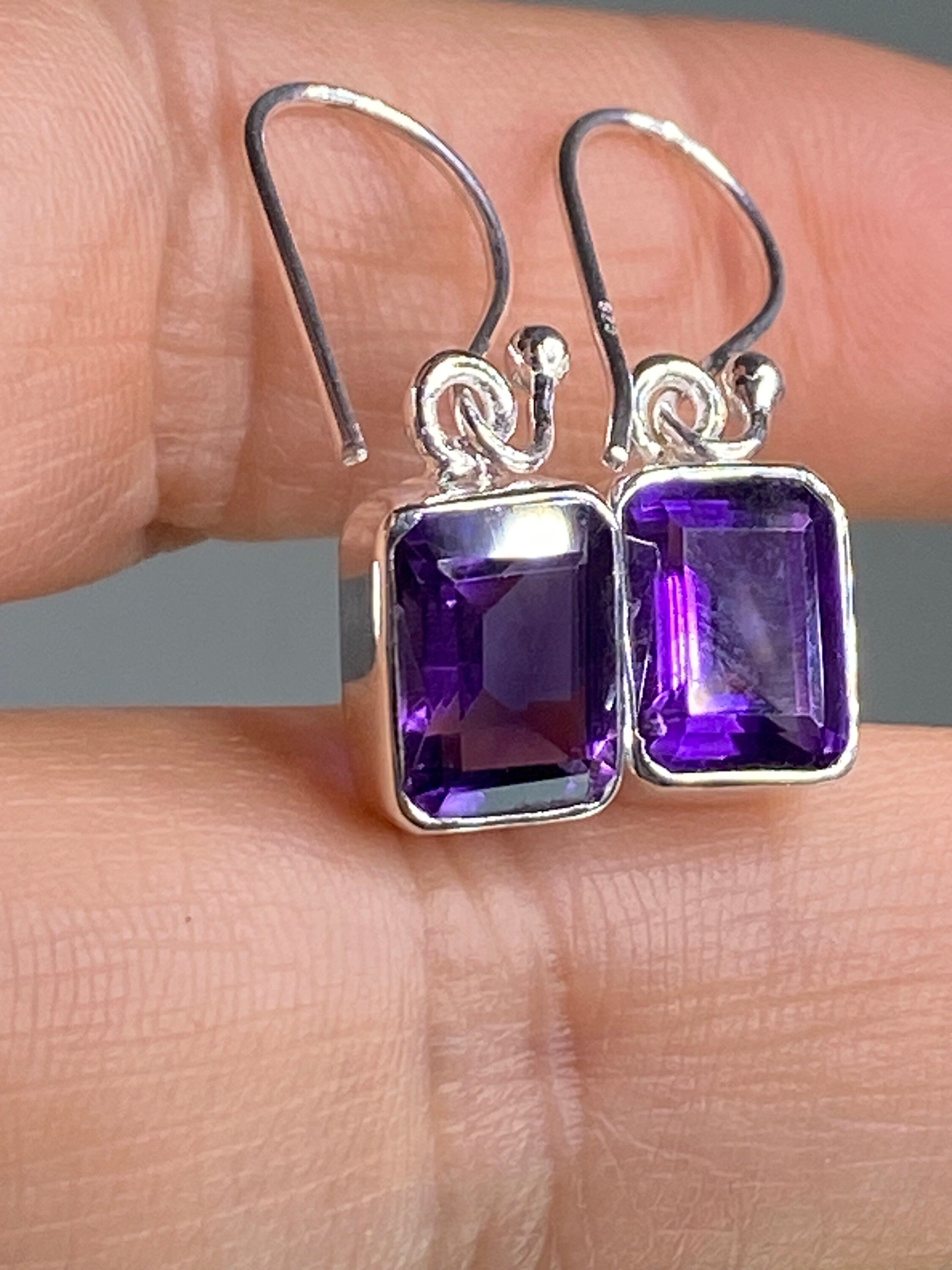 Purple Amethyst and Sterling Silver Drop Earrings (UV1585)