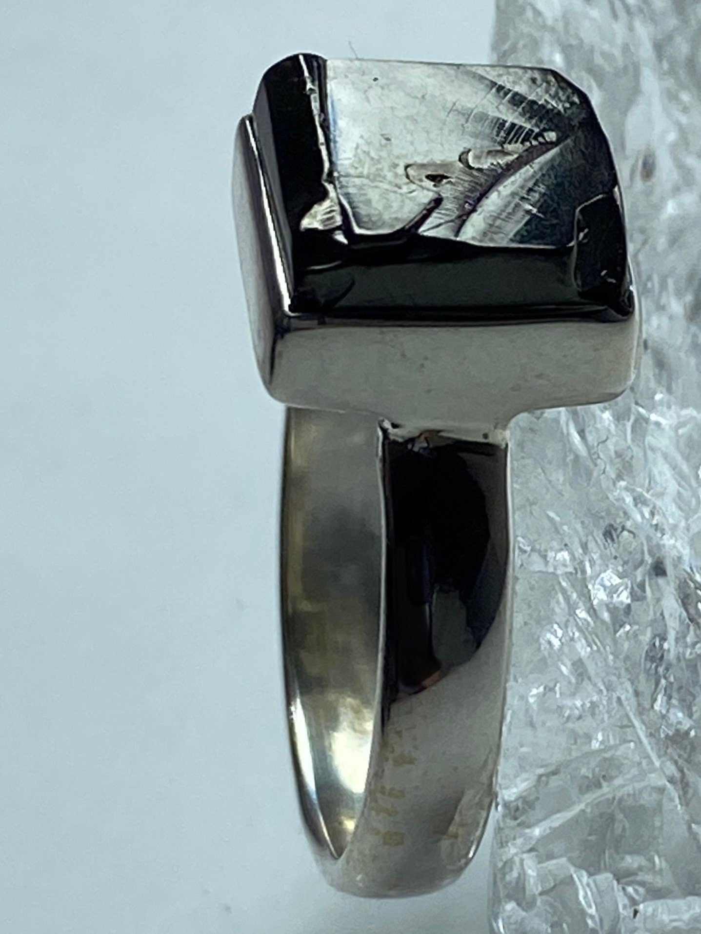 High Quality Shungite and Silver Ring (UV1773)