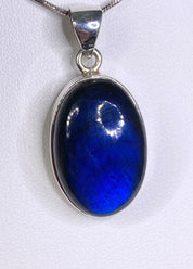 Grade A - Blue Labradorite and Silver Pendant (MA03)