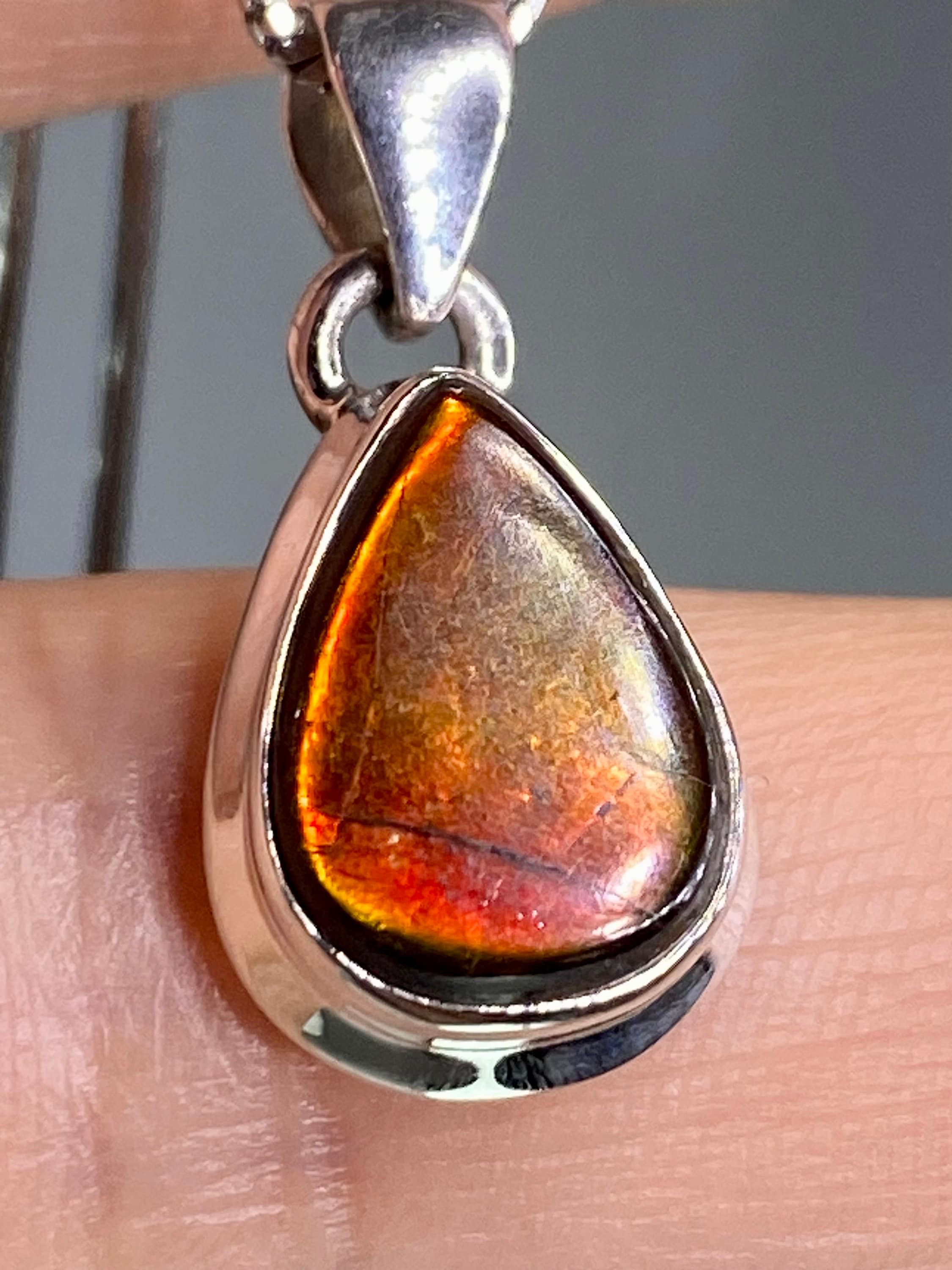 Ammolite Silver Pendant