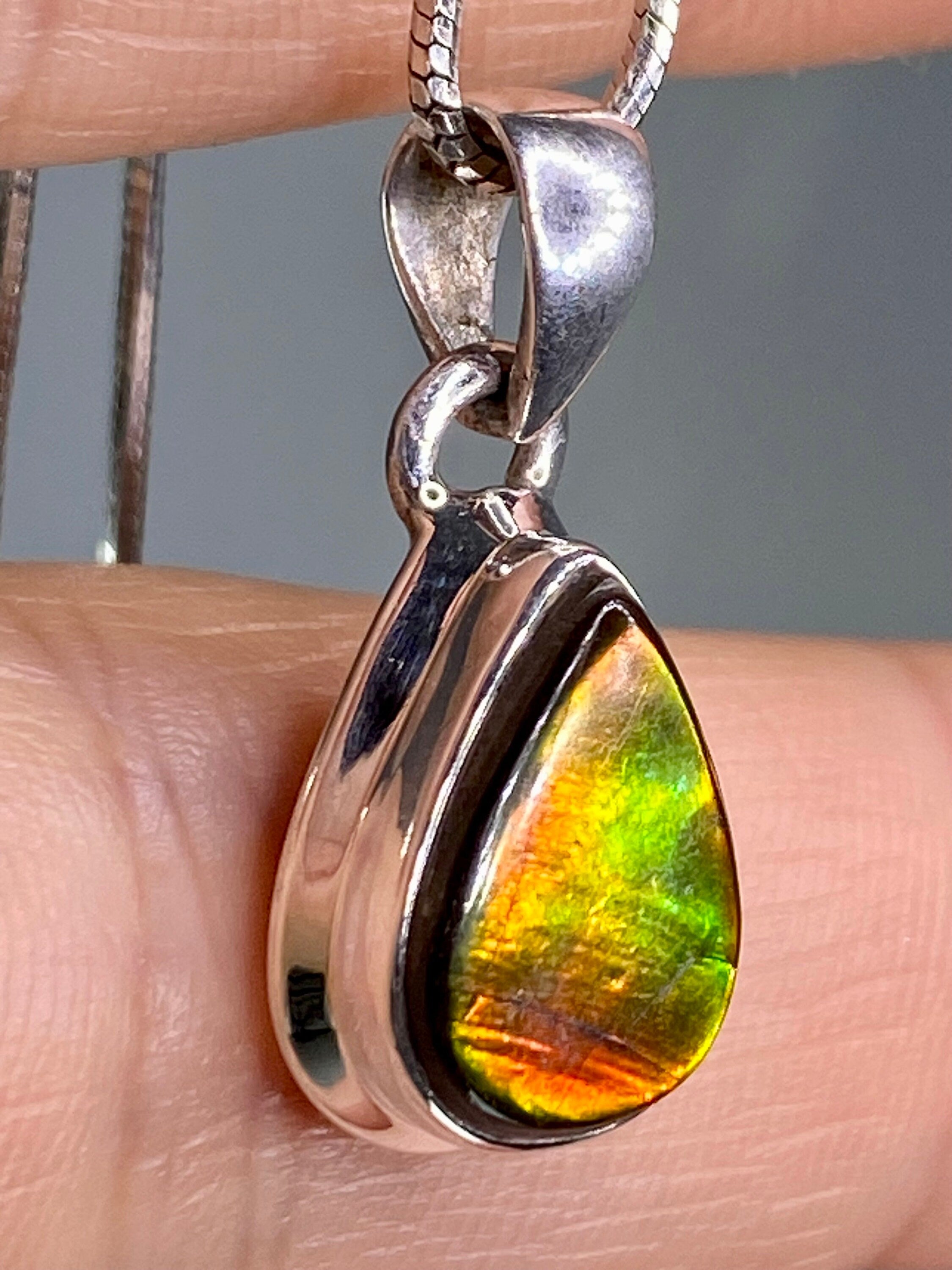 Ammolite Silver Pendant