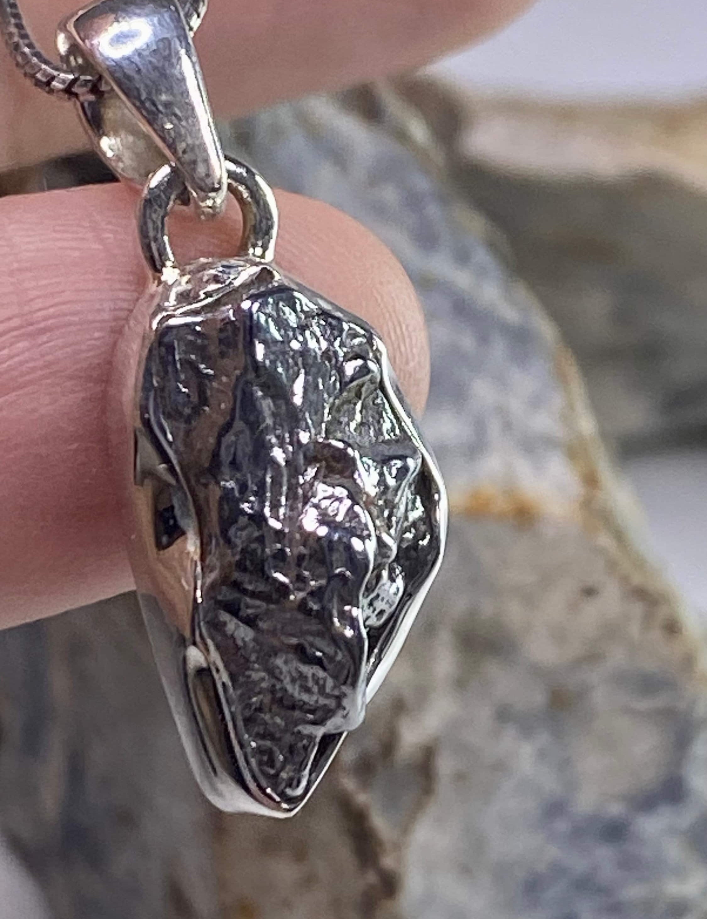 Meteorite Campo Del Cielo and Silver Pendant