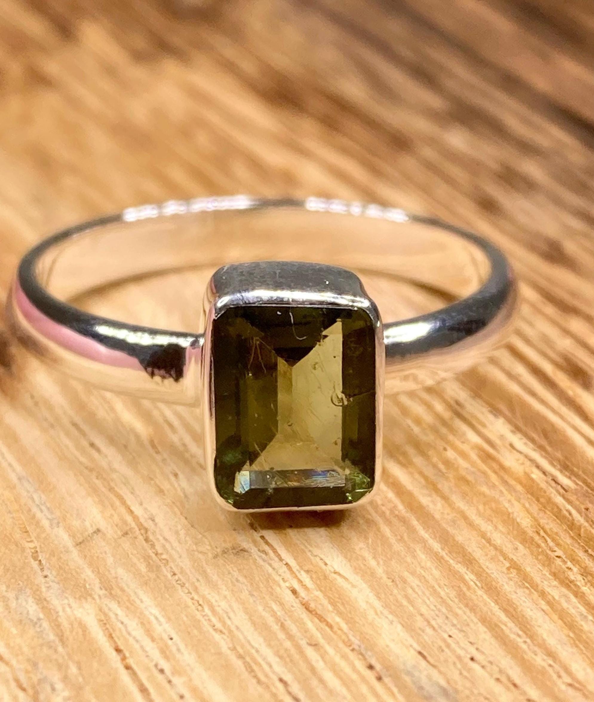 Grade AAA - Fine Cut Natural Faceted MOLDAVITE and Sterling Silver Ring.