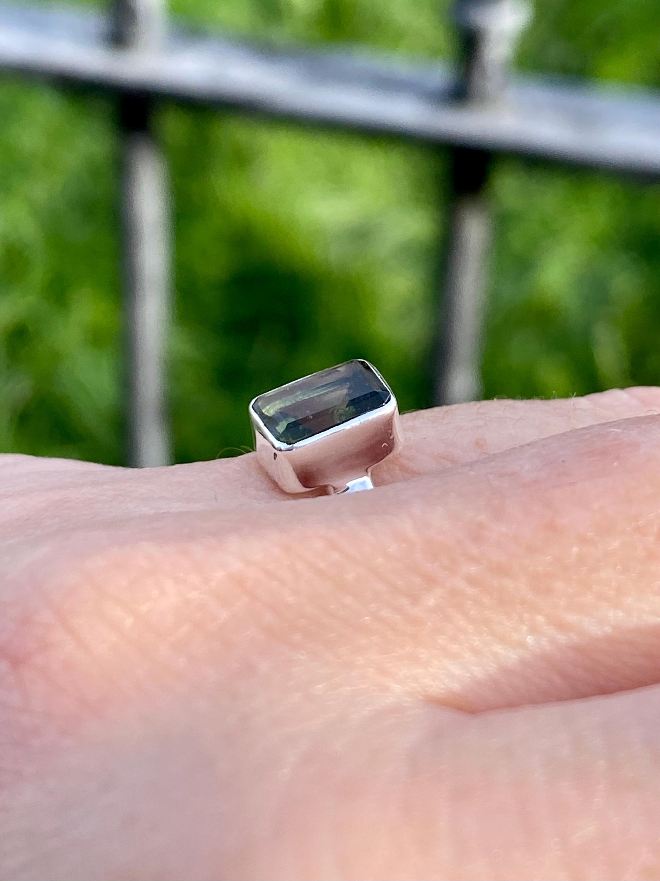 Grade AAA - Fine Cut Natural Faceted MOLDAVITE and Sterling Silver Ring.