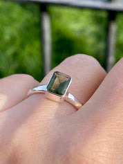 Grade AAA - Fine Cut Natural Faceted MOLDAVITE and Sterling Silver Ring.