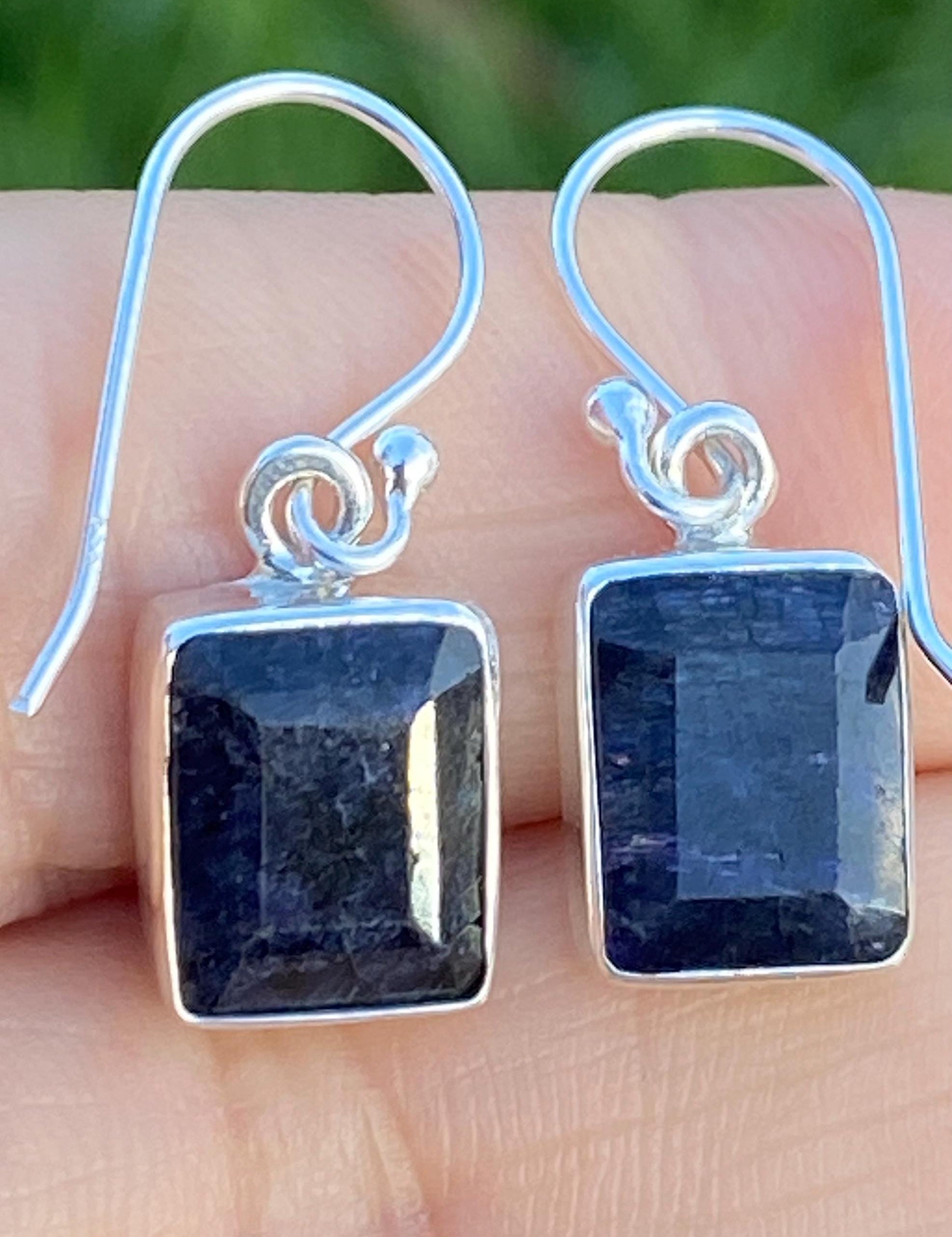 Raw Sapphire and Silver Dangle Earrings (YM)